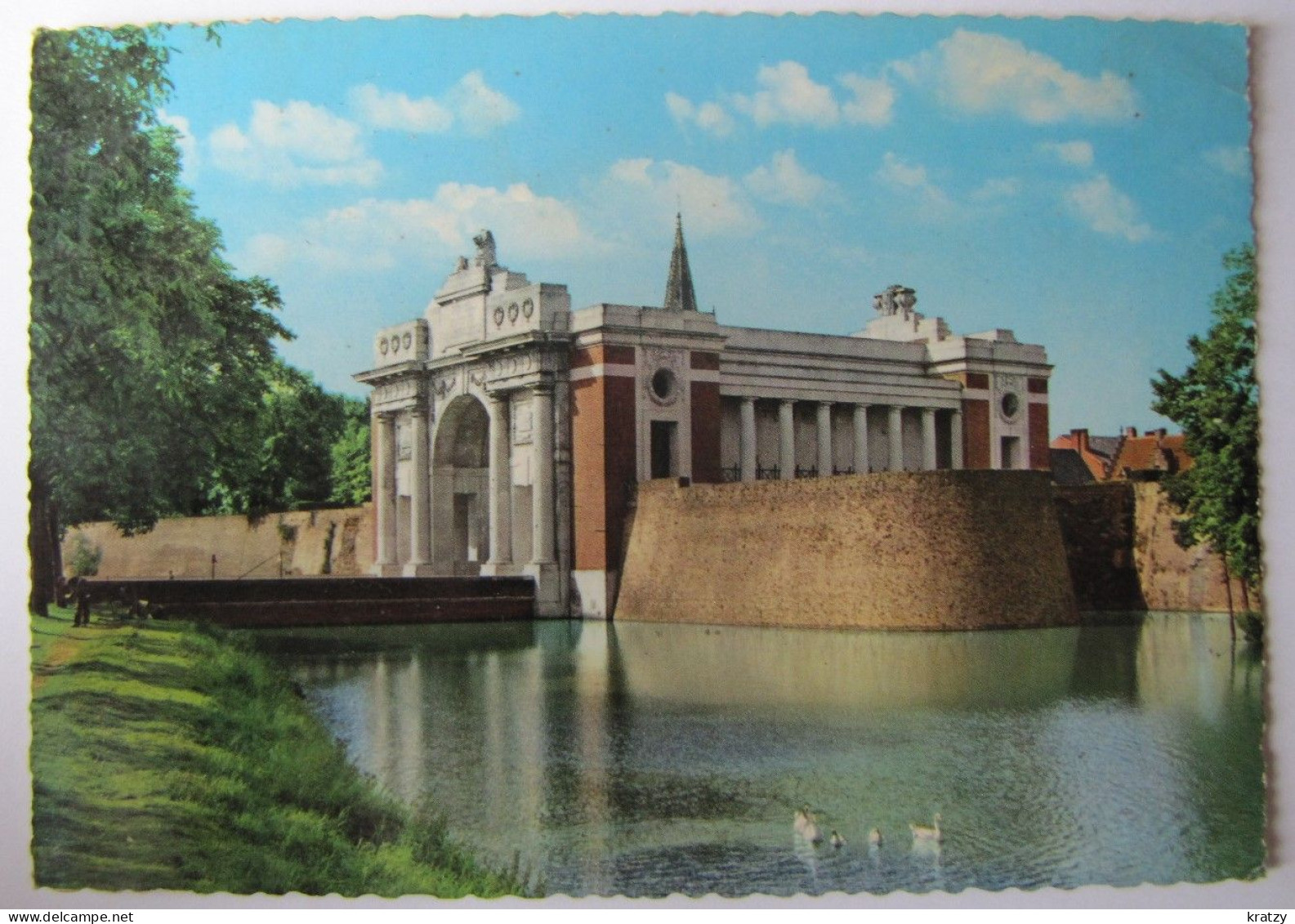 BELGIQUE - FLANDRE OCCIDENTALE - IEPER (YPRES) - La Porte De Menin - Ieper