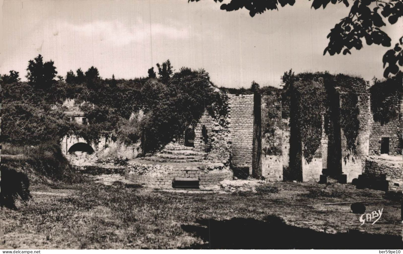 33 BLAYE VUE SUR LA GIRONDE ET LES DOUVES DE LA CITADELLE - Blaye