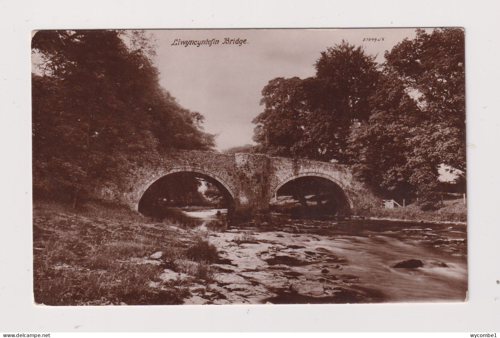 WALES - Llwyncyntefin Bridge Unused Vintage Postcard - Breconshire
