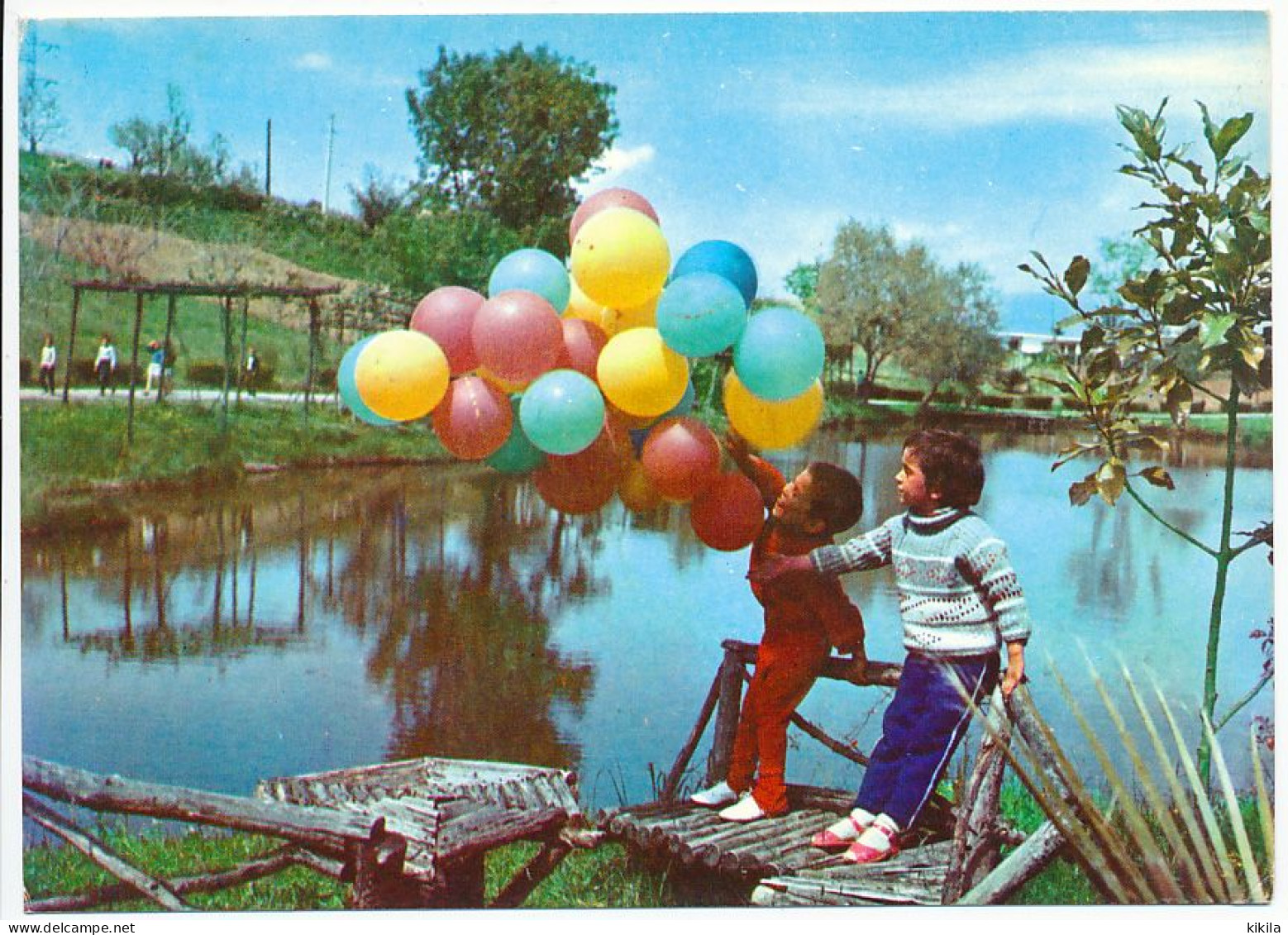 CPSM 14.3 X 10 Albanie (8)  TIRANE  Lac Artificiel  Enfants Ballons - Albanien