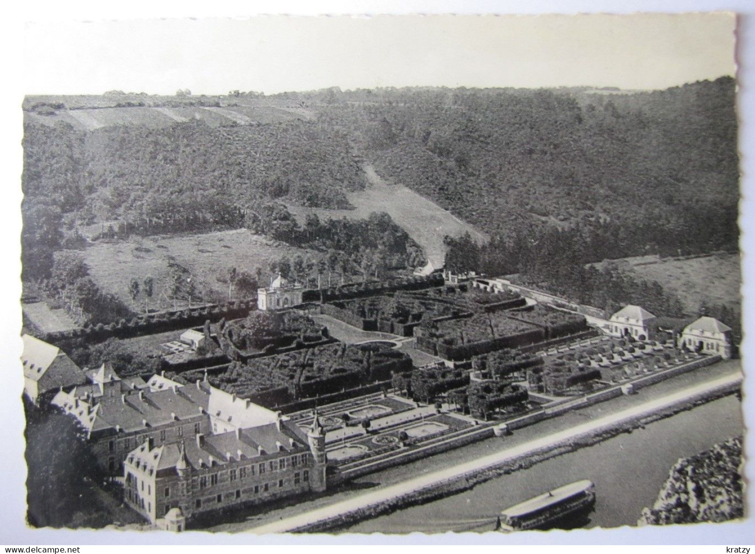 BELGIQUE - NAMUR - HASTIERE - FREYR - Le Château - Hastière