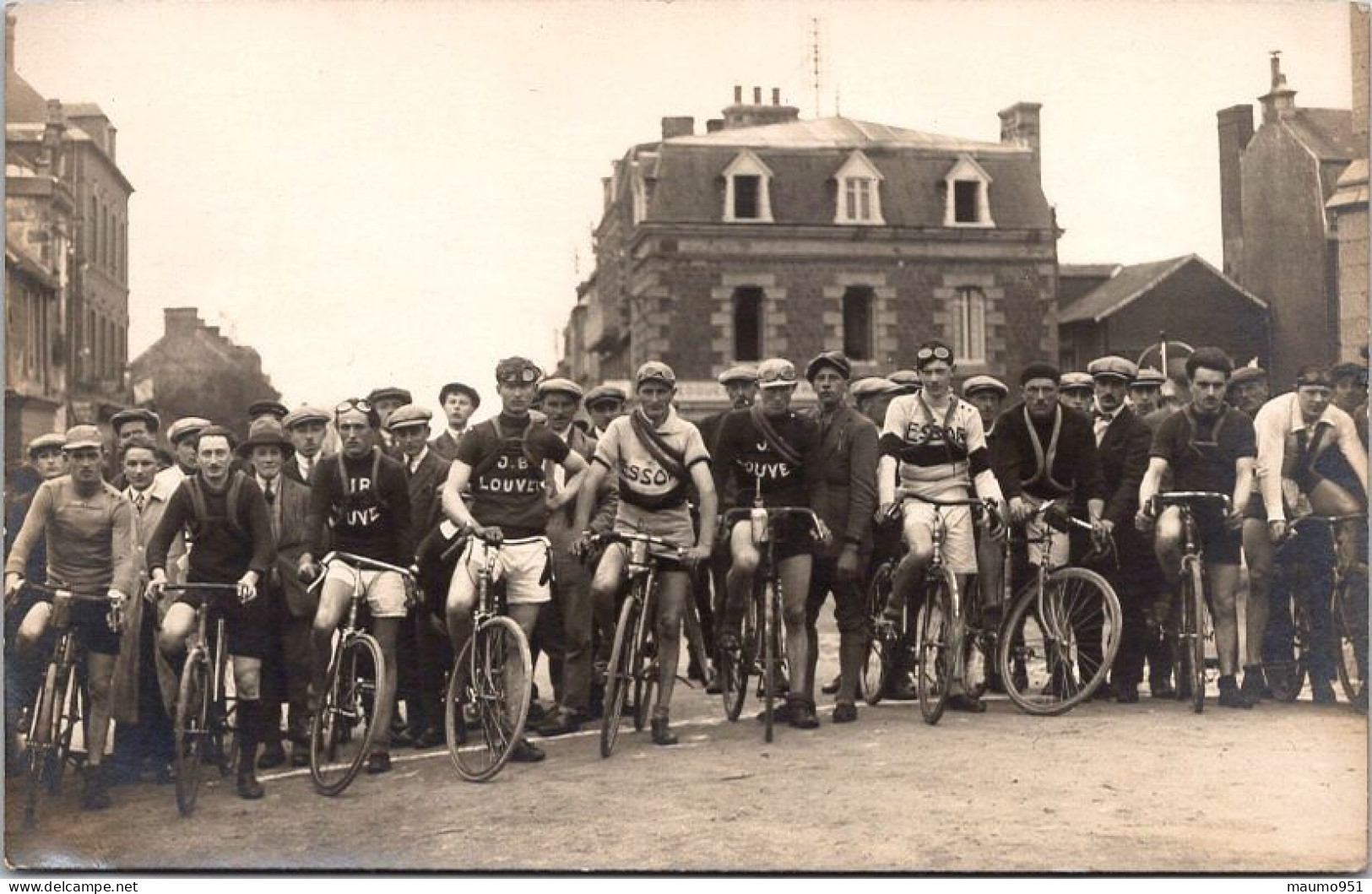 61 BRIOUZE - Carte Photo - D'épart De La Course De Vélo Des 100 Kilomètres En 1921 - Briouze