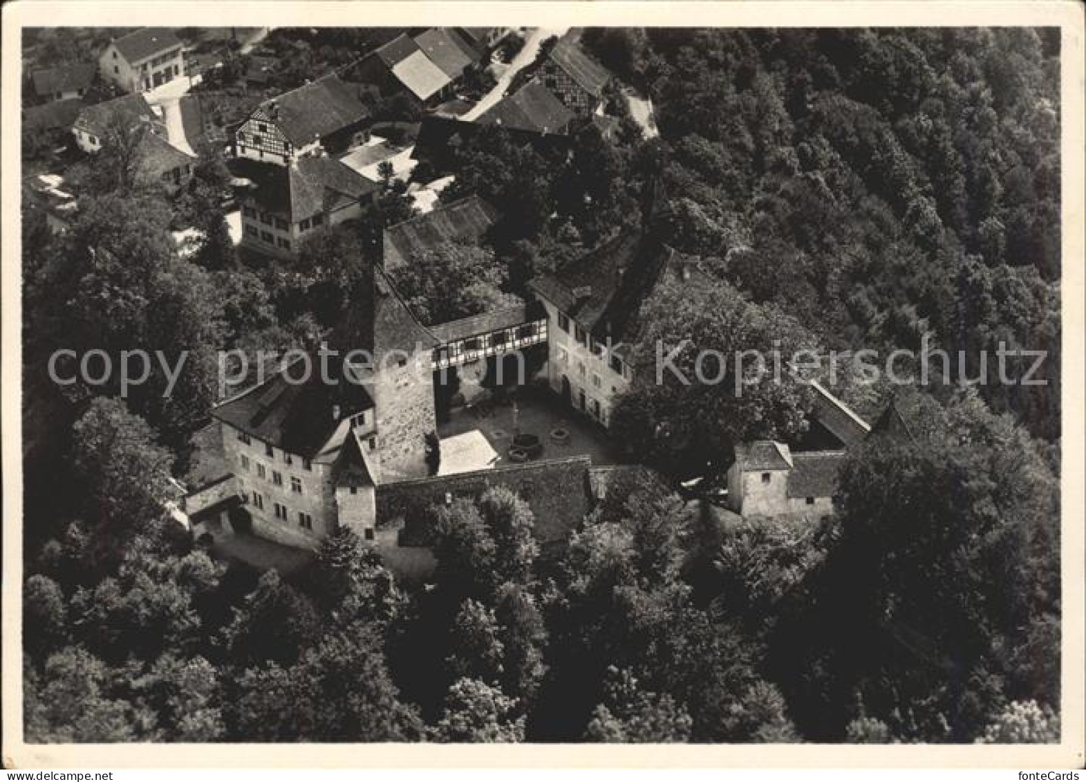 11635555 Kyburg Schloss Blick In Der Schlosshof Fliegeraufnahme Kyburg - Autres & Non Classés