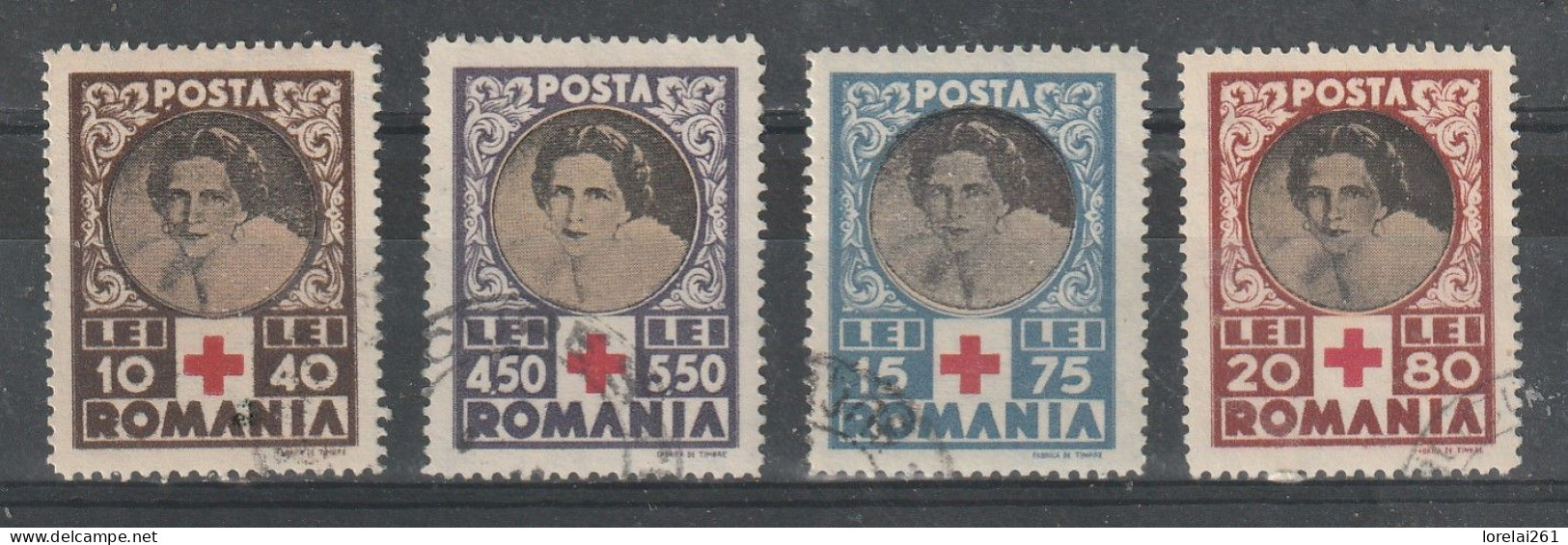 1945 - Croix Rouge/Reine Elena Mi No 827/830 - Gebruikt