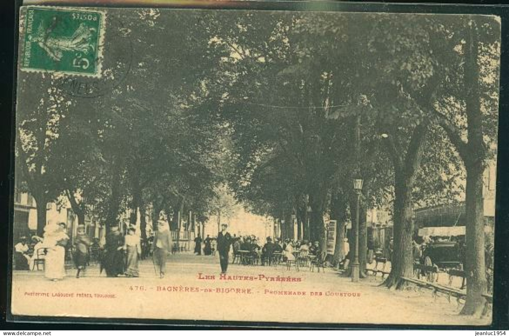 BAGNIERES DE BIGORE PROMENADE     (    Mes Cartes Ne Sont Pas Jaunies ) - Bagneres De Bigorre