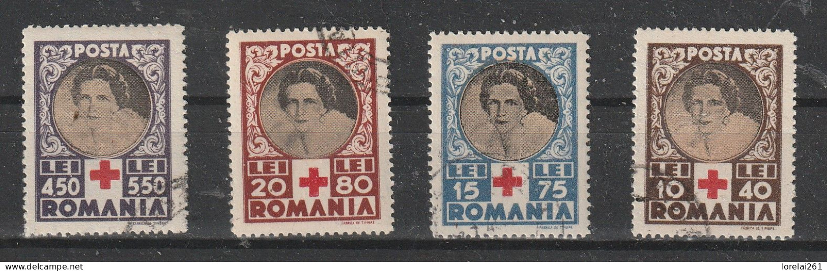 1945 - Croix Rouge/Reine Elena Mi No 827/830 - Usado