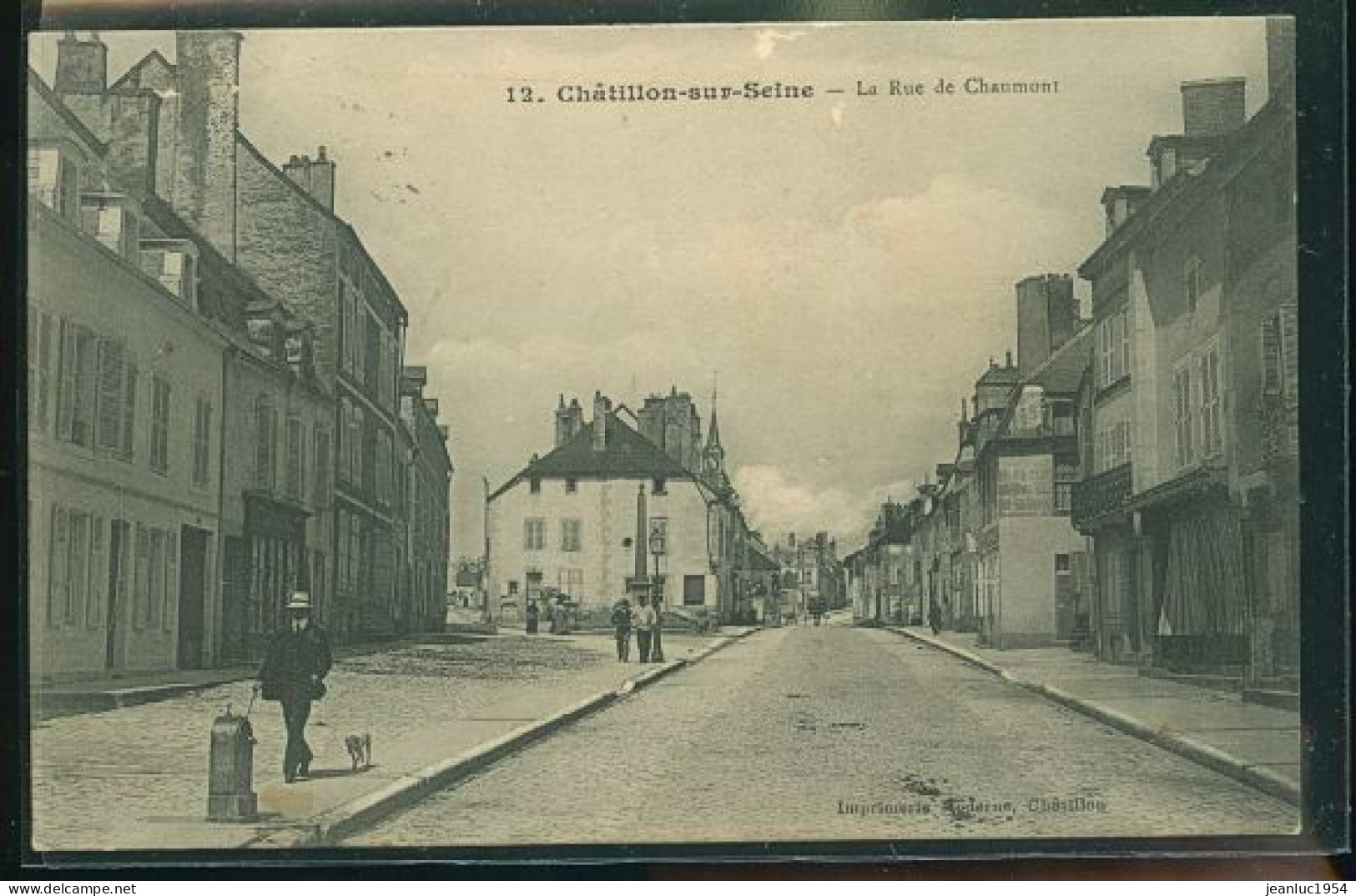 CHATILLON SUR SEINE LA RUE DE CHAUMONT         (    Mes Cartes Ne Sont Pas Jaunies ) - Chatillon Sur Seine