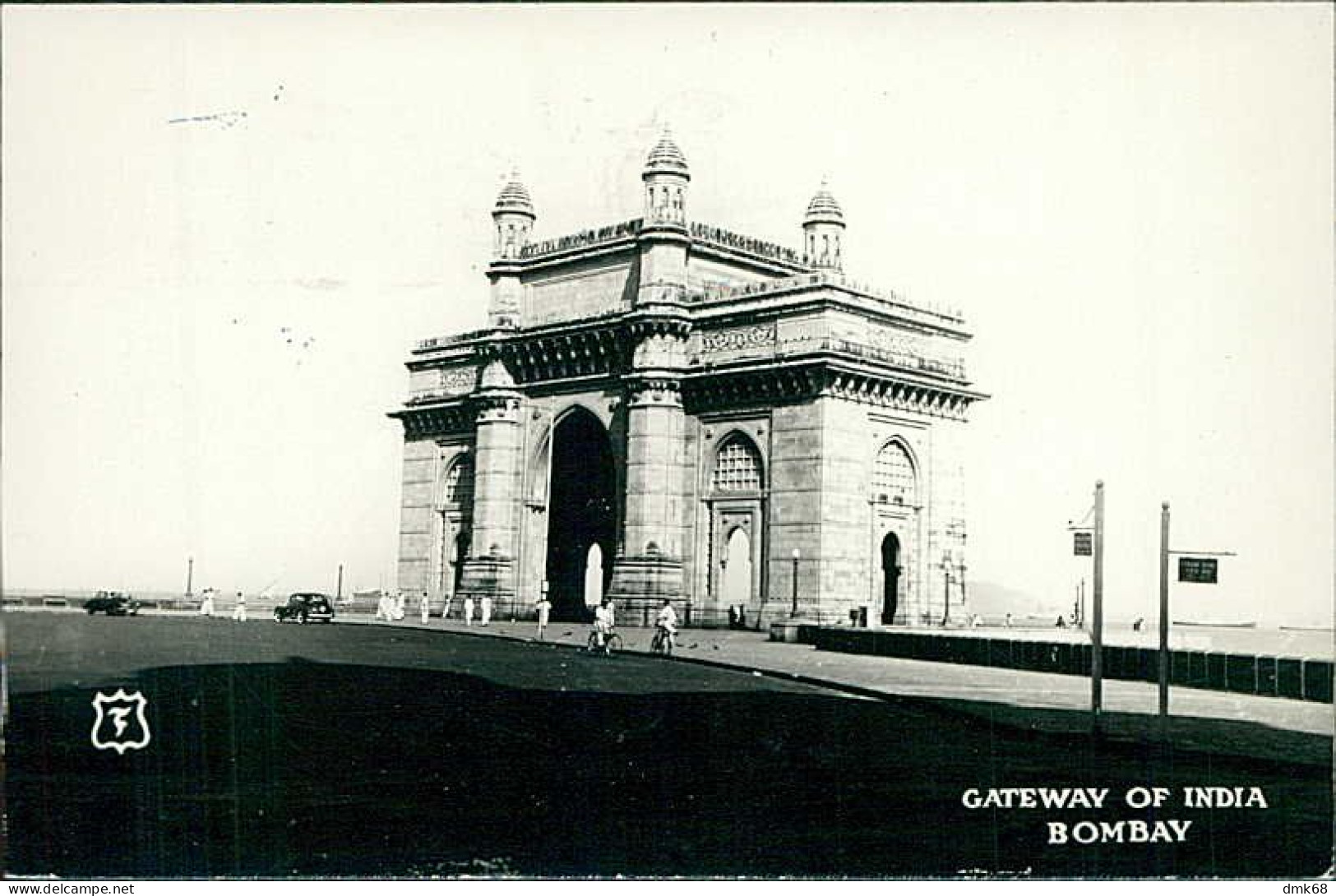 INDIA - GATEWAY OF INDIA - BOMBAY  - RPPC POSTCARD - MAILED 1959 / STAMPS (18376) - India