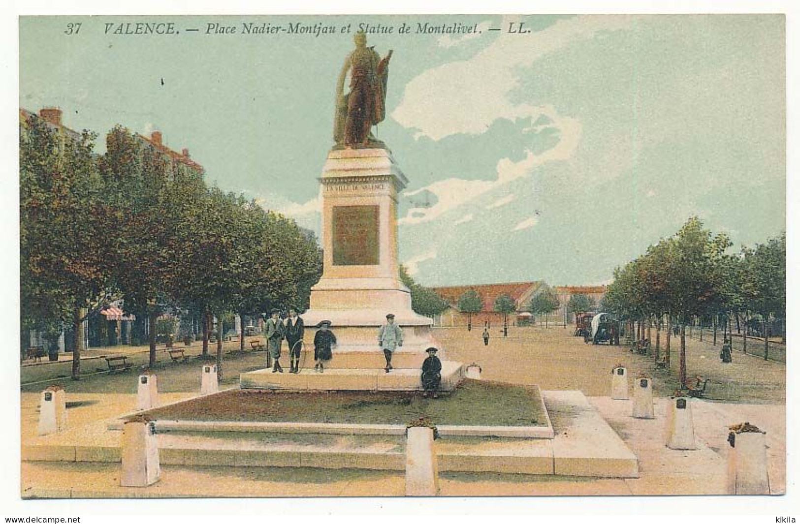 CPA 9 X 14 Drôme VALENCEPlace Nadier-Montjau Et Statue De Montalivet - Valence