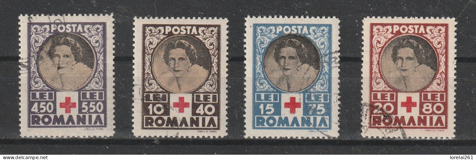 1945 - Croix Rouge/Reine Elena Mi No 827/830 - Usati