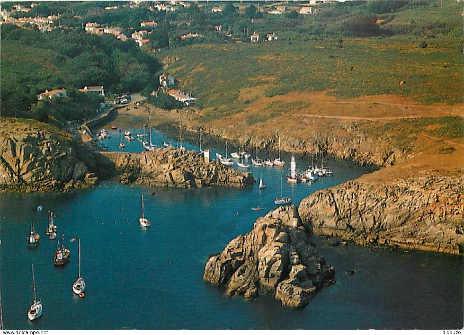 85 - Ile D'Yeu - Port De La Meule - Vue Aérienne - Flamme Postale De L'Ile D'Yeu - CPM - Voir Scans Recto-Verso - Ile D'Yeu