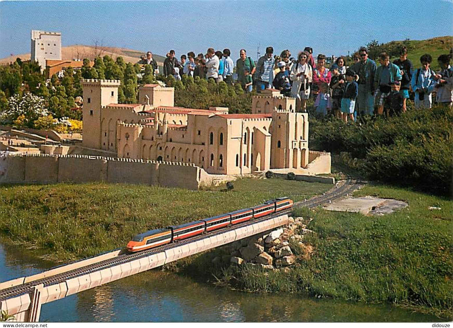 78 - Elancourt - Parc Le Pays France Miniature - Avignon Et T.G.V. Sud-Est - Trains - CPM - Carte Neuve - Voir Scans Rec - Elancourt