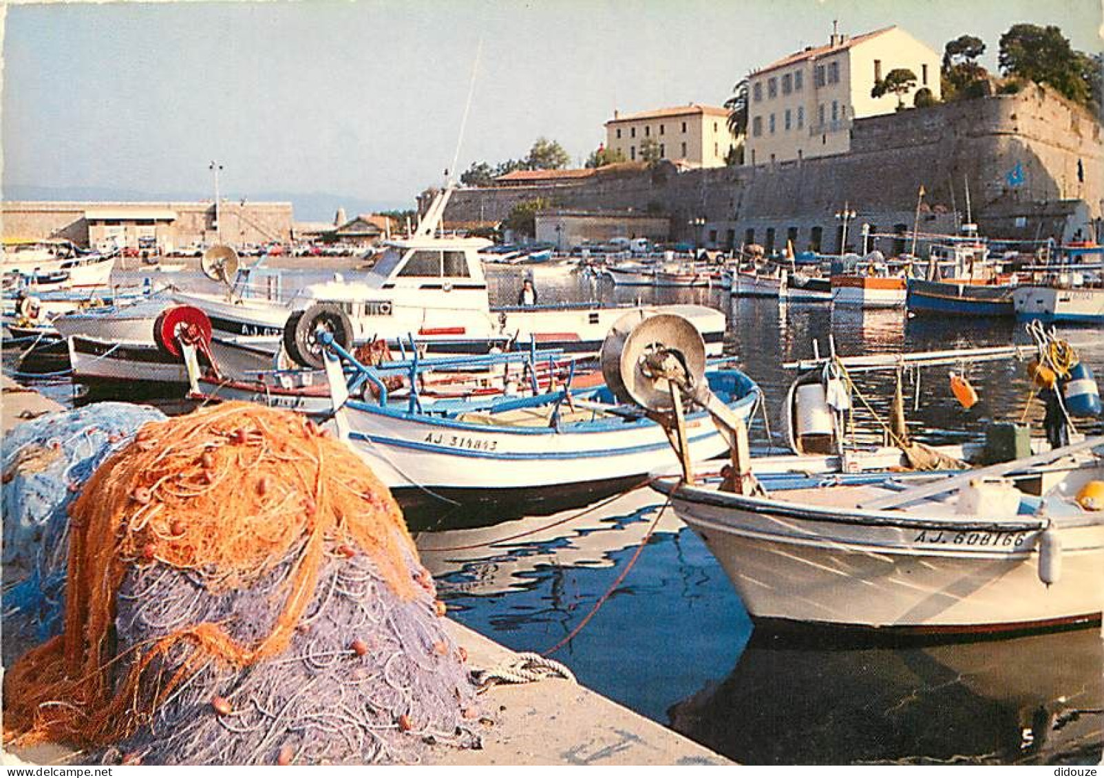 20 - Ajaccio - Le Vieux Port - Bateaux - CPM - Voir Scans Recto-Verso - Ajaccio