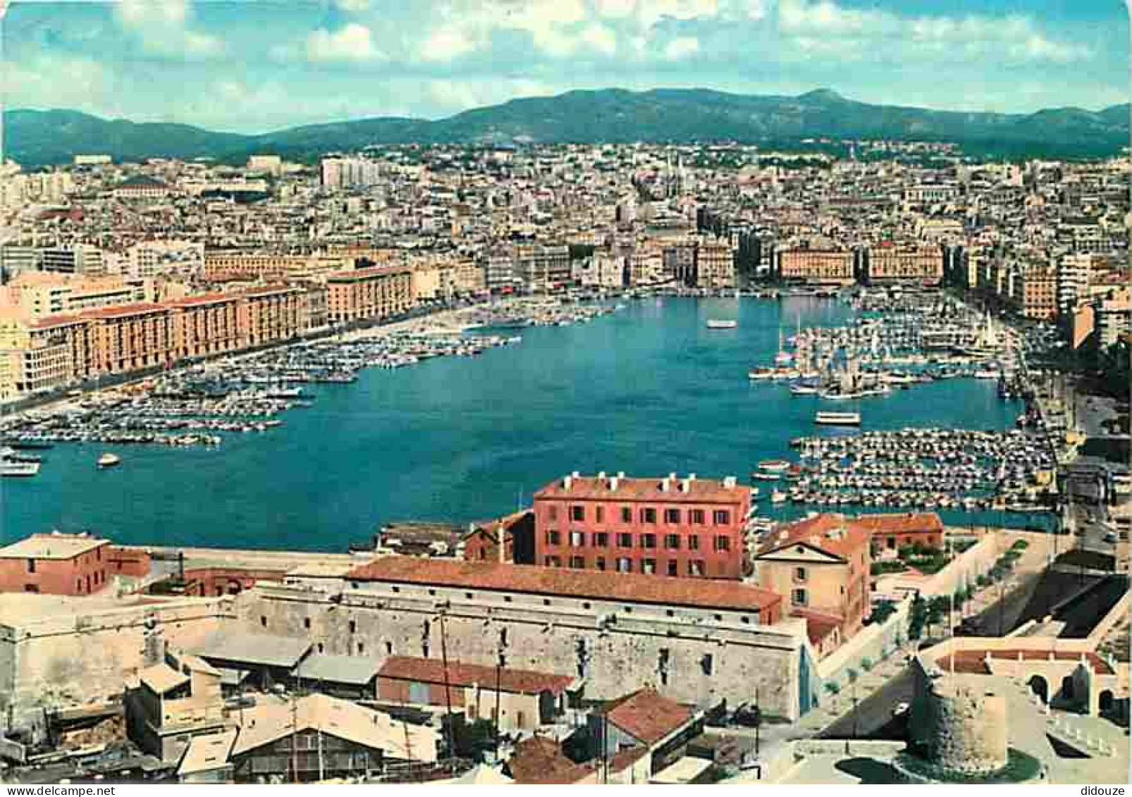 13 - Marseille - Le Vieux Port Et La Ville - Vue Générale Aérienne - Flamme Postale - CPM - Voir Scans Recto-Verso - Oude Haven (Vieux Port), Saint Victor, De Panier