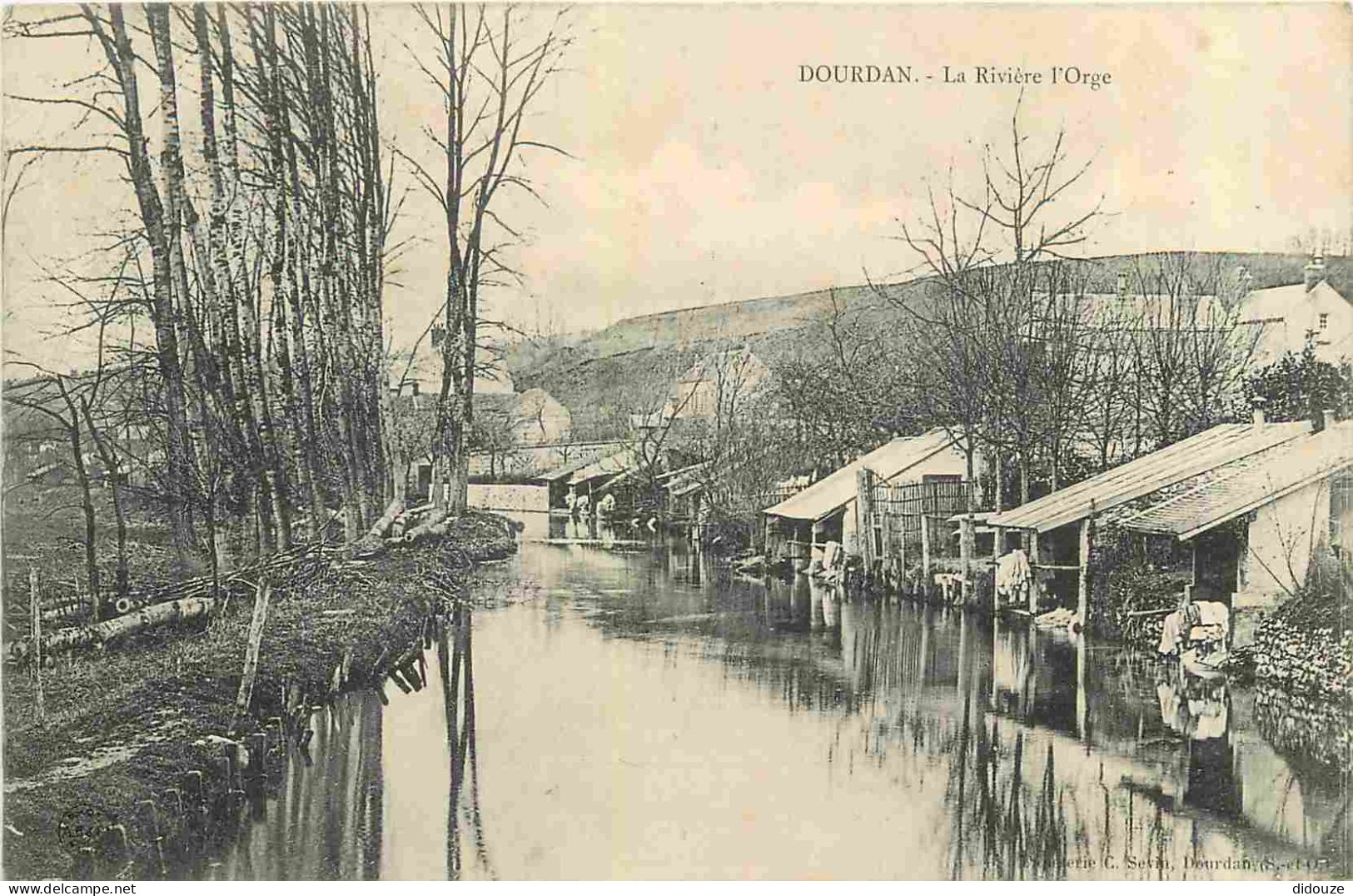 91 - Dourdan - La Rivière L'Orge - Lavoirs - Précurseur - CPA - Oblitération Ronde De 1904 - Voir Scans Recto-Verso - Dourdan