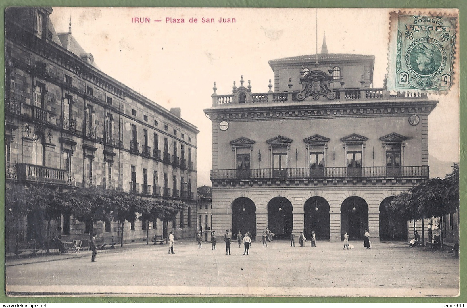 CPA Vue Peu Courante - ESPAGNE - IRUN - PLAZA DE SAN JUAN -  Animation - Guipúzcoa (San Sebastián)