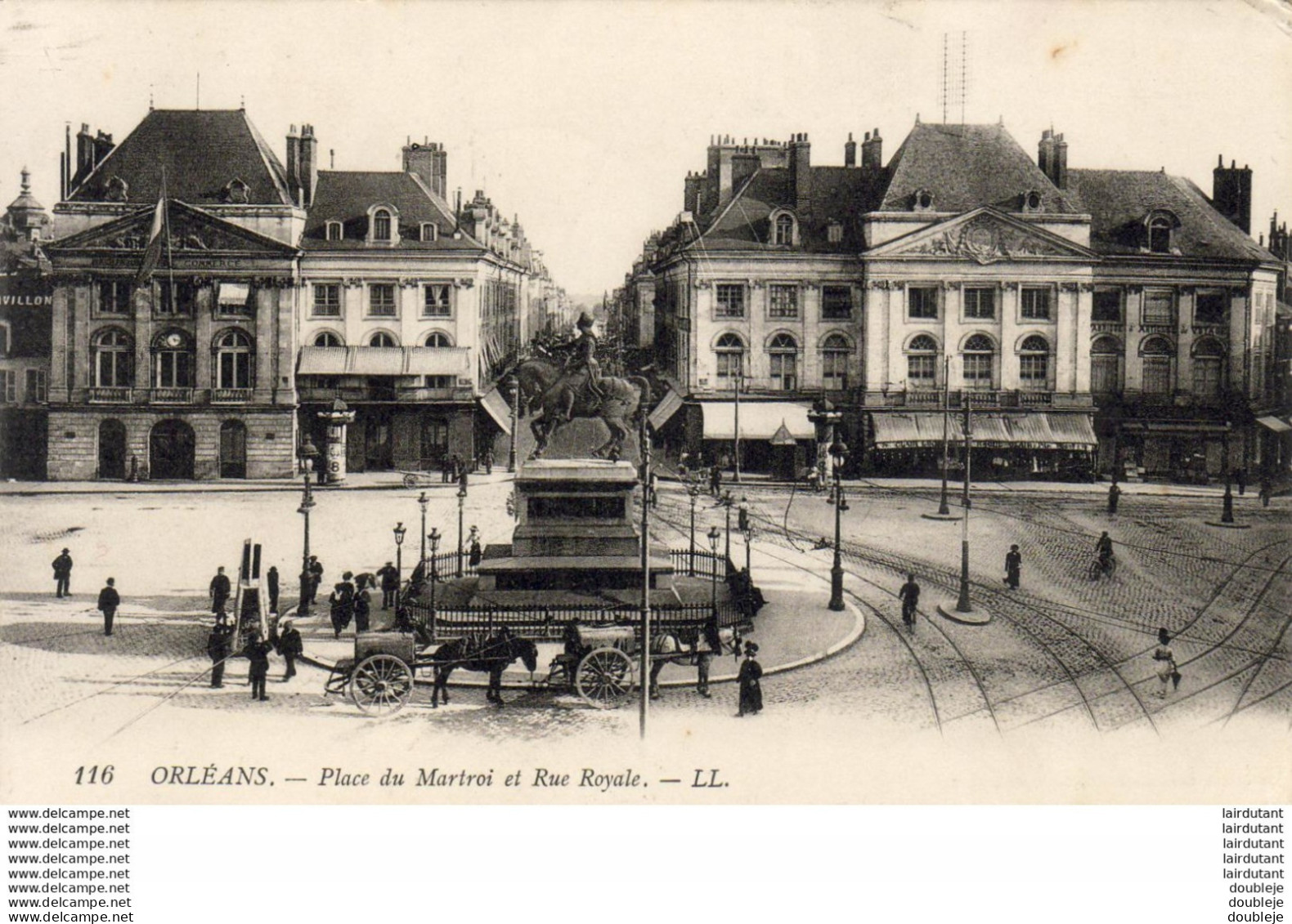 D45  ORLEANS  Place Du Martroi Et Rue Royale  ..... - Orleans