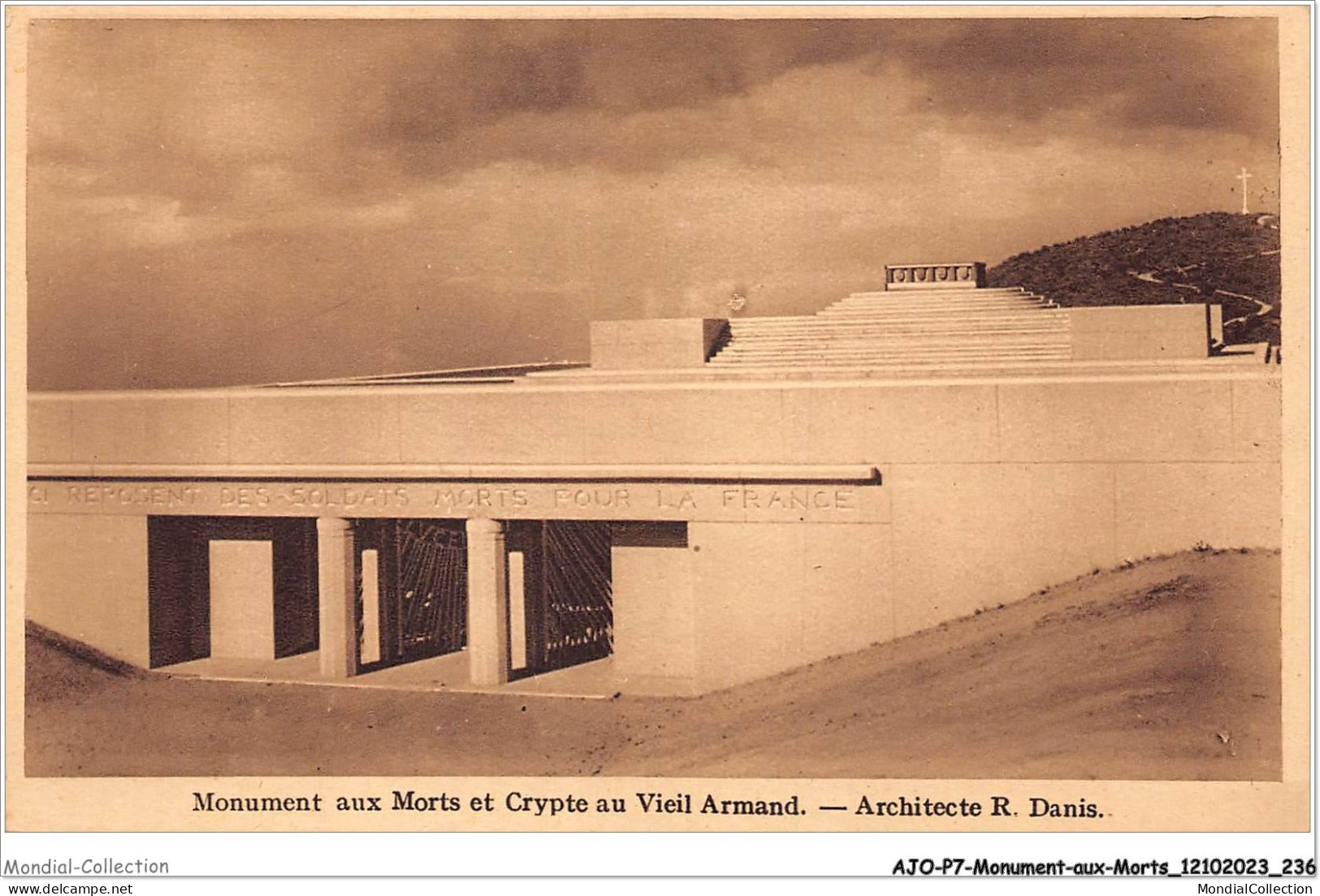 AJOP7-0766 - MONUMENT-AUX-MORTS - Monument Aux Morts Et Crypte Au Vieil Armand - Monumenti Ai Caduti