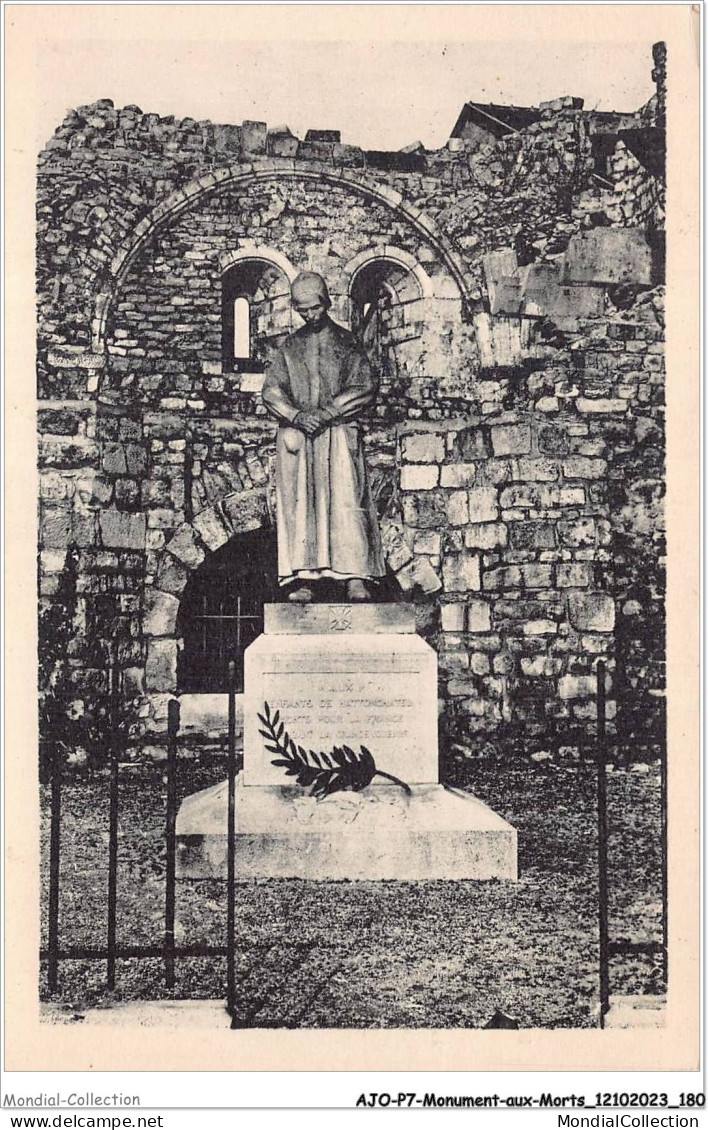 AJOP7-0738 - MONUMENT-AUX-MORTS - Hattonchatel - Le Monument Si Eloquent Dans Sa Simplicité - War Memorials
