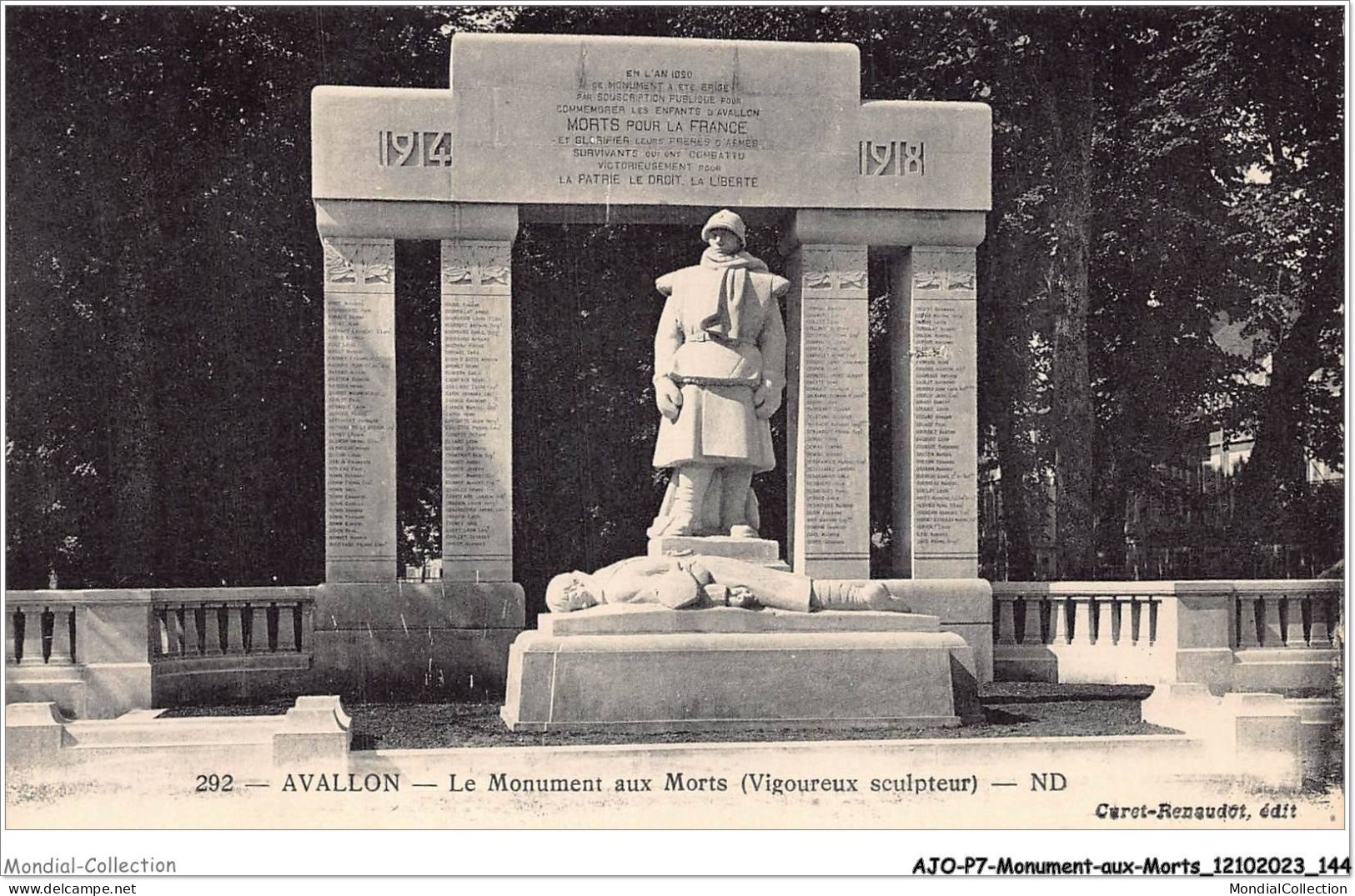 AJOP7-0720 - MONUMENT-AUX-MORTS - Avallon - Le Monument Aux Morts  - War Memorials