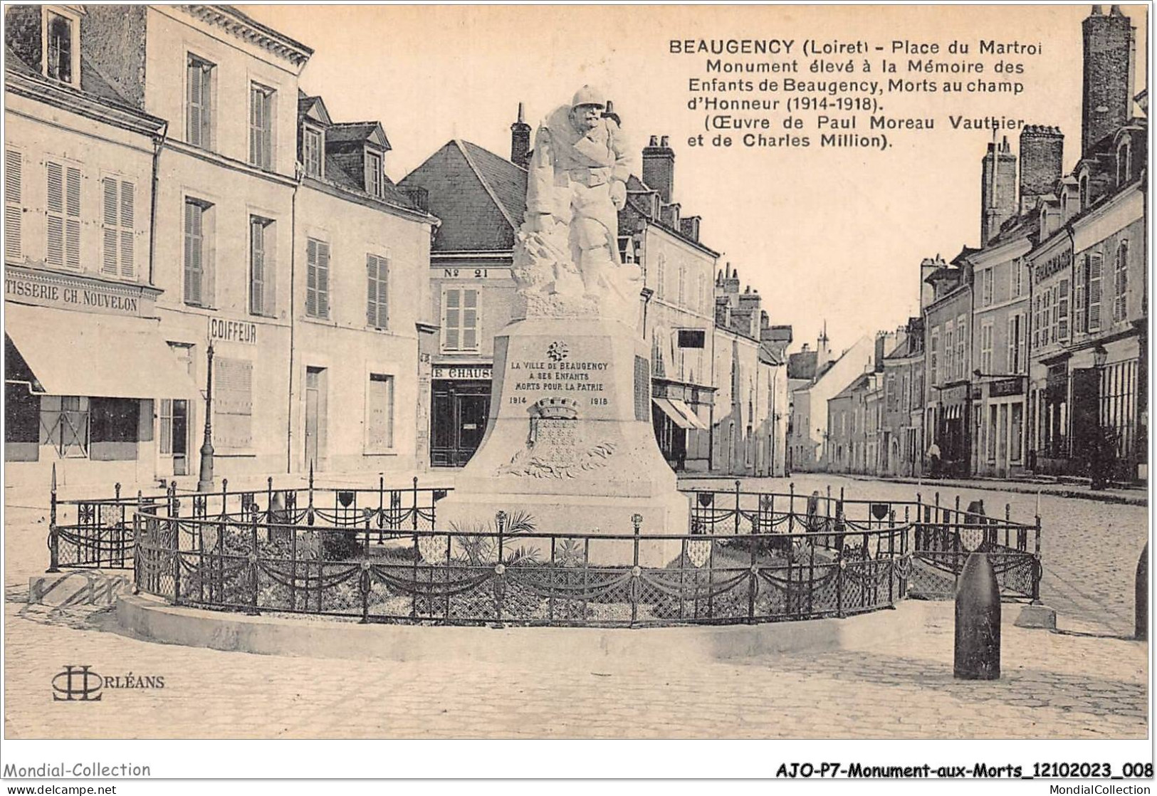 AJOP7-0652 - MONUMENT-AUX-MORTS - Beaugency - Place Du Martroi - Monument élevé à La Memoire - Oorlogsmonumenten