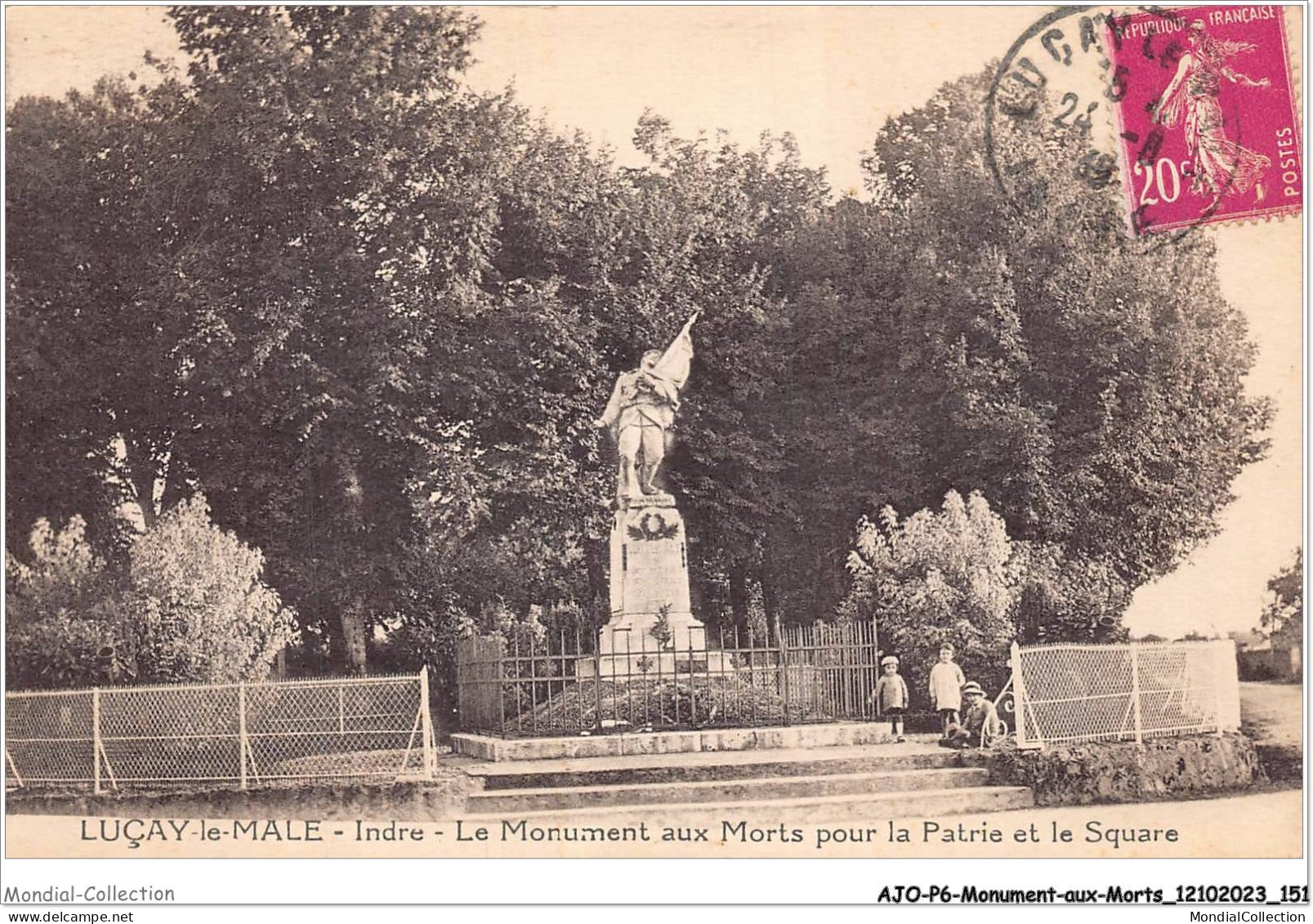 AJOP6-0584 - MONUMENT-AUX-MORTS - Luçay-le-male - Indre - Le Monument Aux Morts Pour La Patrie Et Le Square - Oorlogsmonumenten