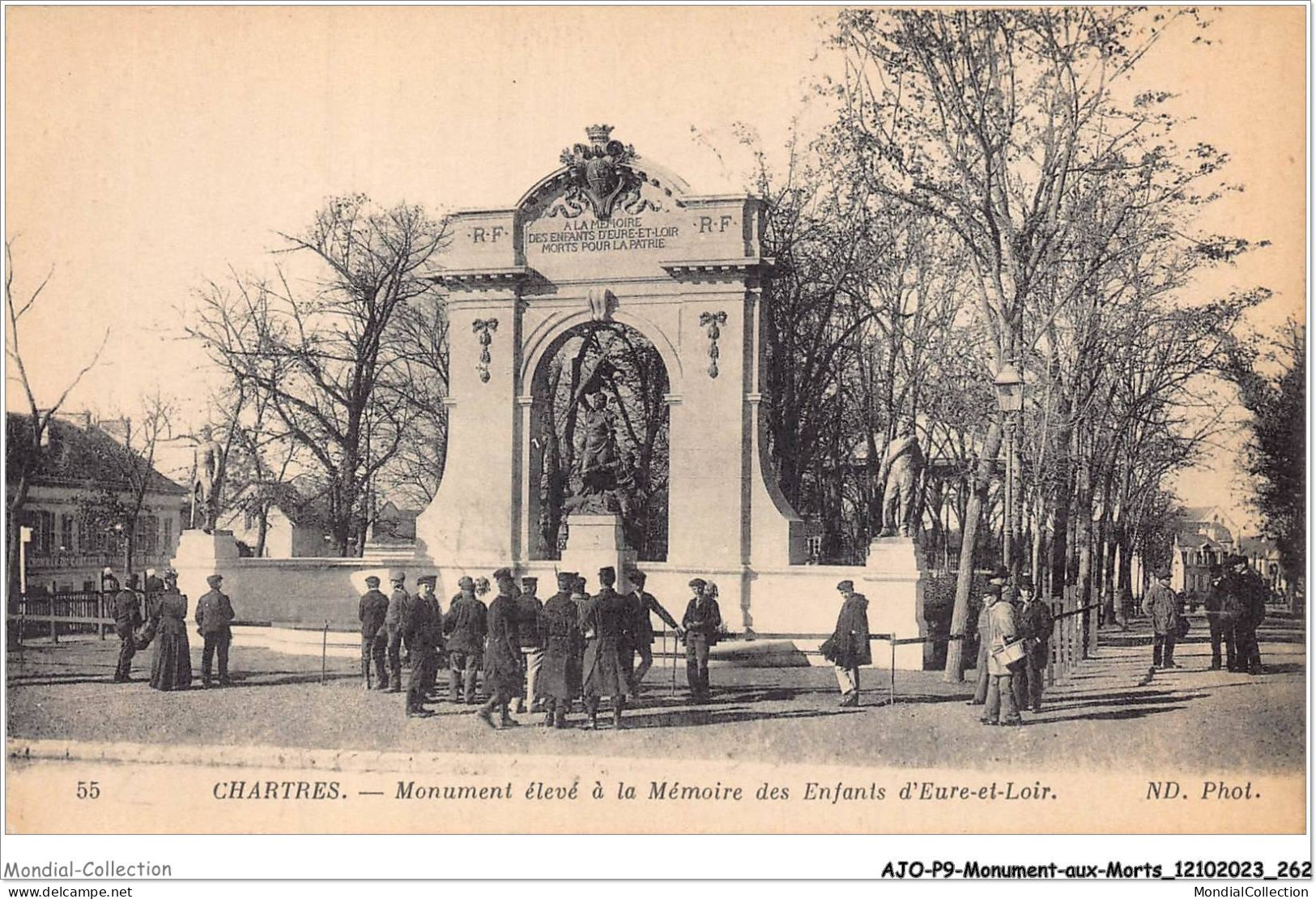 AJOP9-1019 - MONUMENT-AUX-MORTS - Chartres - Monument élevé à La Memoire Des Enfants D'eure-et-loir - Oorlogsmonumenten