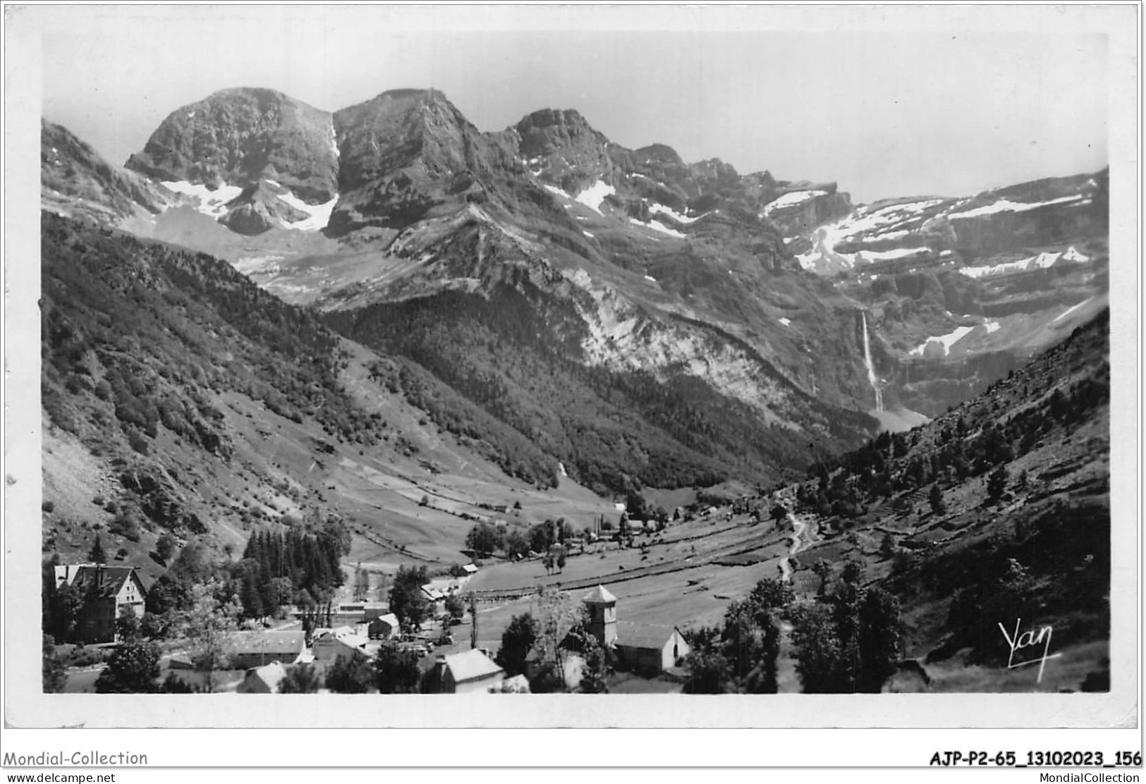 AJPP2-65-0233 - GAVARNIE - Le Village Et Le Cirque - Gavarnie