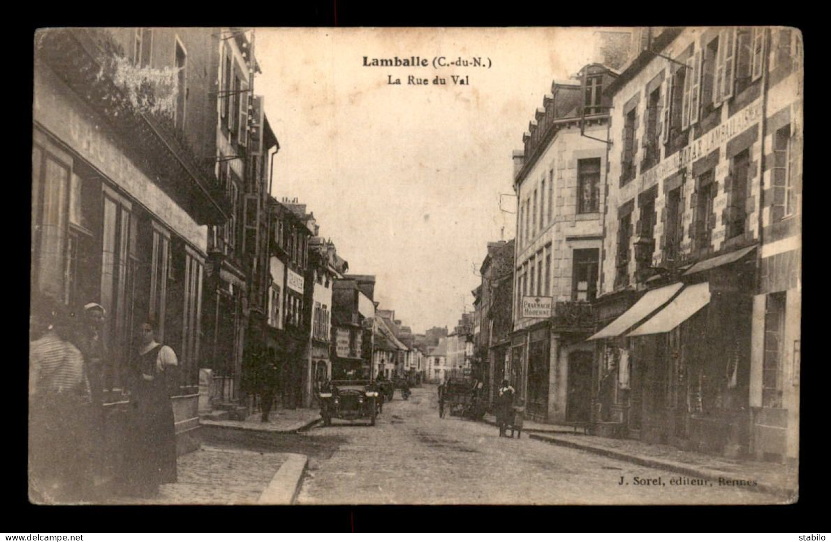 22 - LAMBALLE - RUE DU VAL - VOIR ETAT - Lamballe