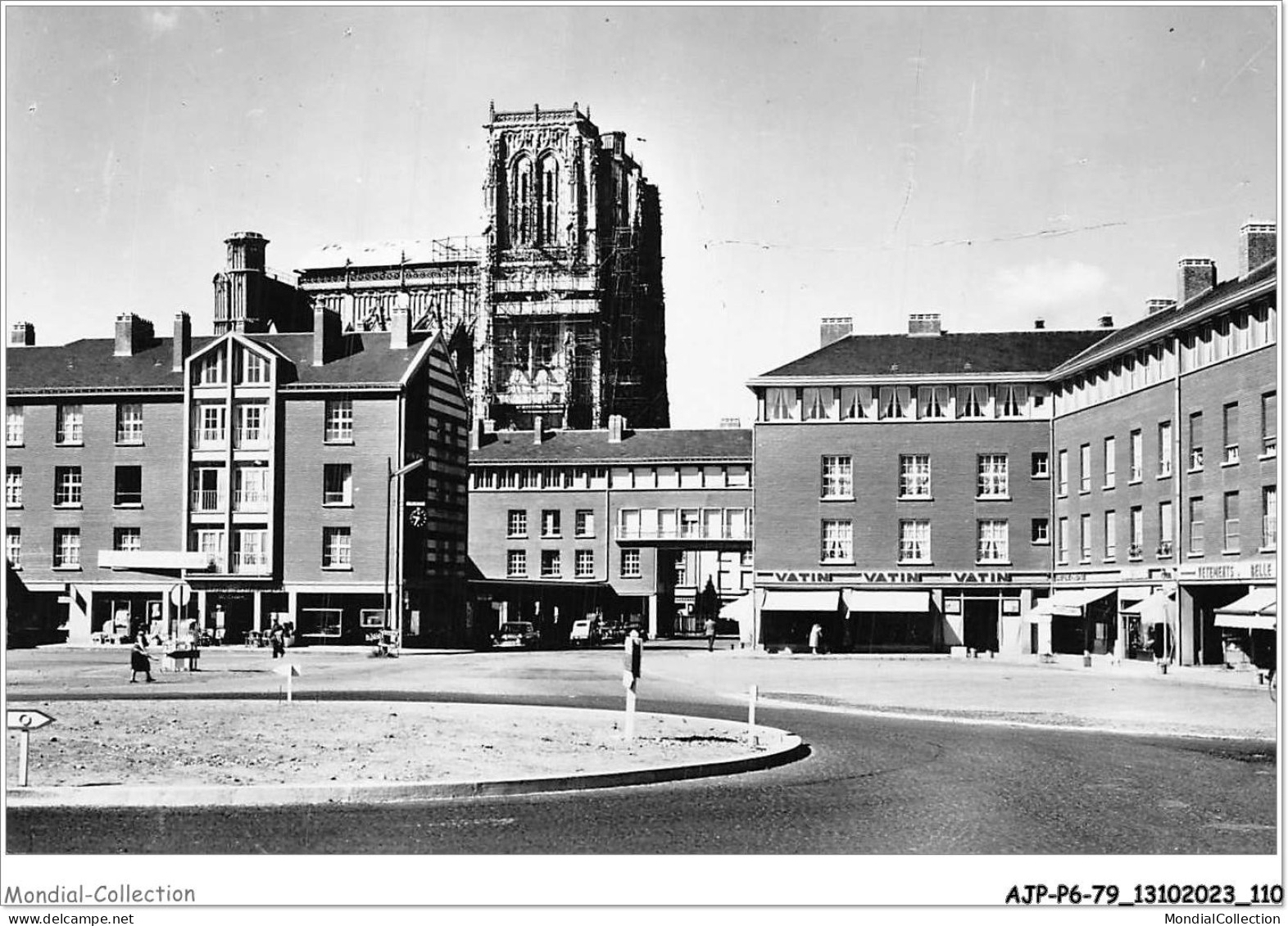 AJPP6-80-0683 - ABBAVILLE - Place De L'hotel De Ville  - Abbeville