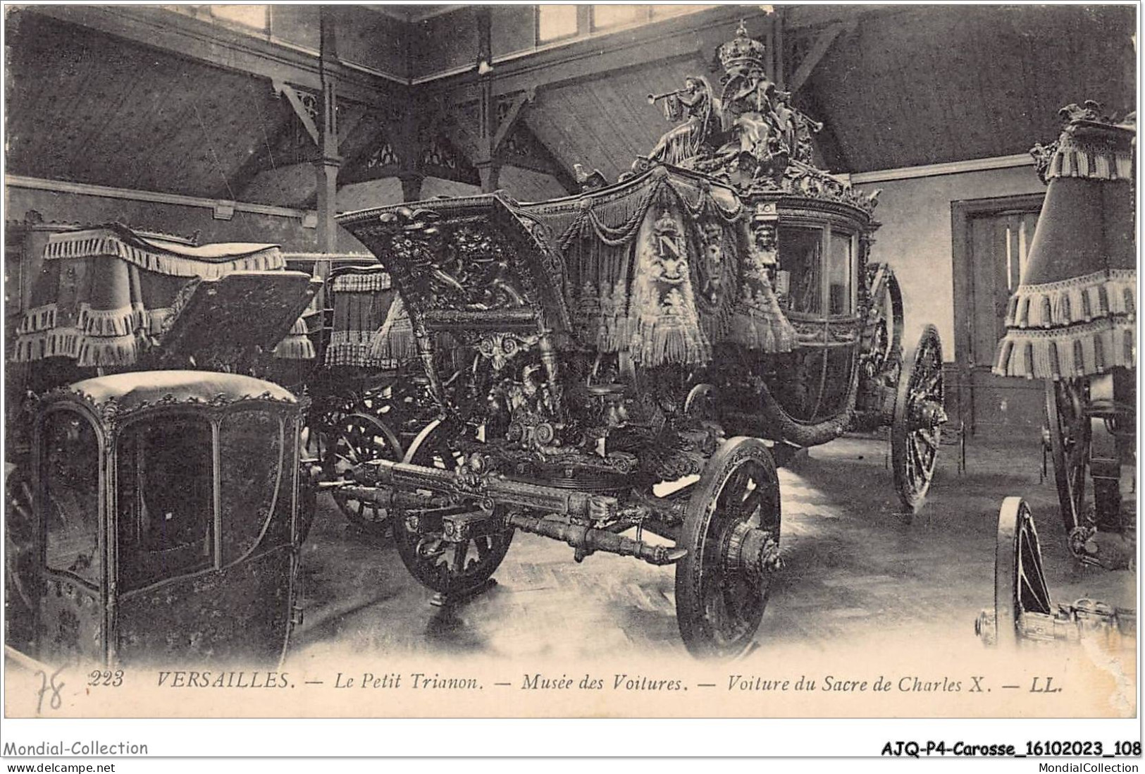 AJQP4-0414 - CAROSSE - VERSAILLES - LE PETIT TRIANON - MUSEE DES VOITURES - VOITURE DU SACE DE CHARLES X  - Autres & Non Classés