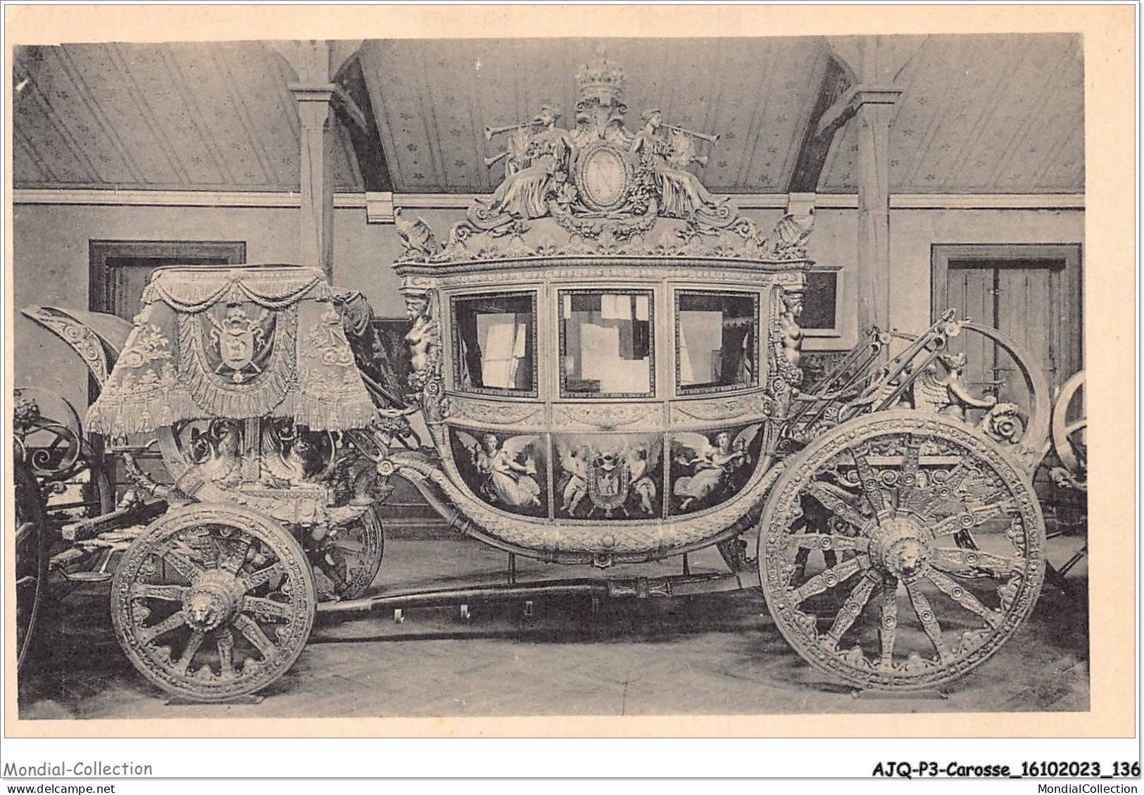 AJQP3-0339 - CAROSSE - TRIANON - MUSEE DE VOITURES - LA VOITURE DU SACRE  - Other & Unclassified