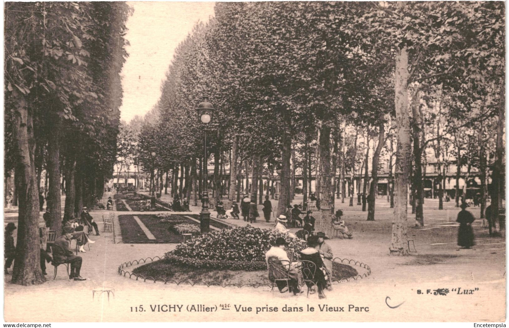 CPA Carte Postale France  Vichy  Vue Prise Dans Le Vieux Parc 1926  VM80546 - Vichy