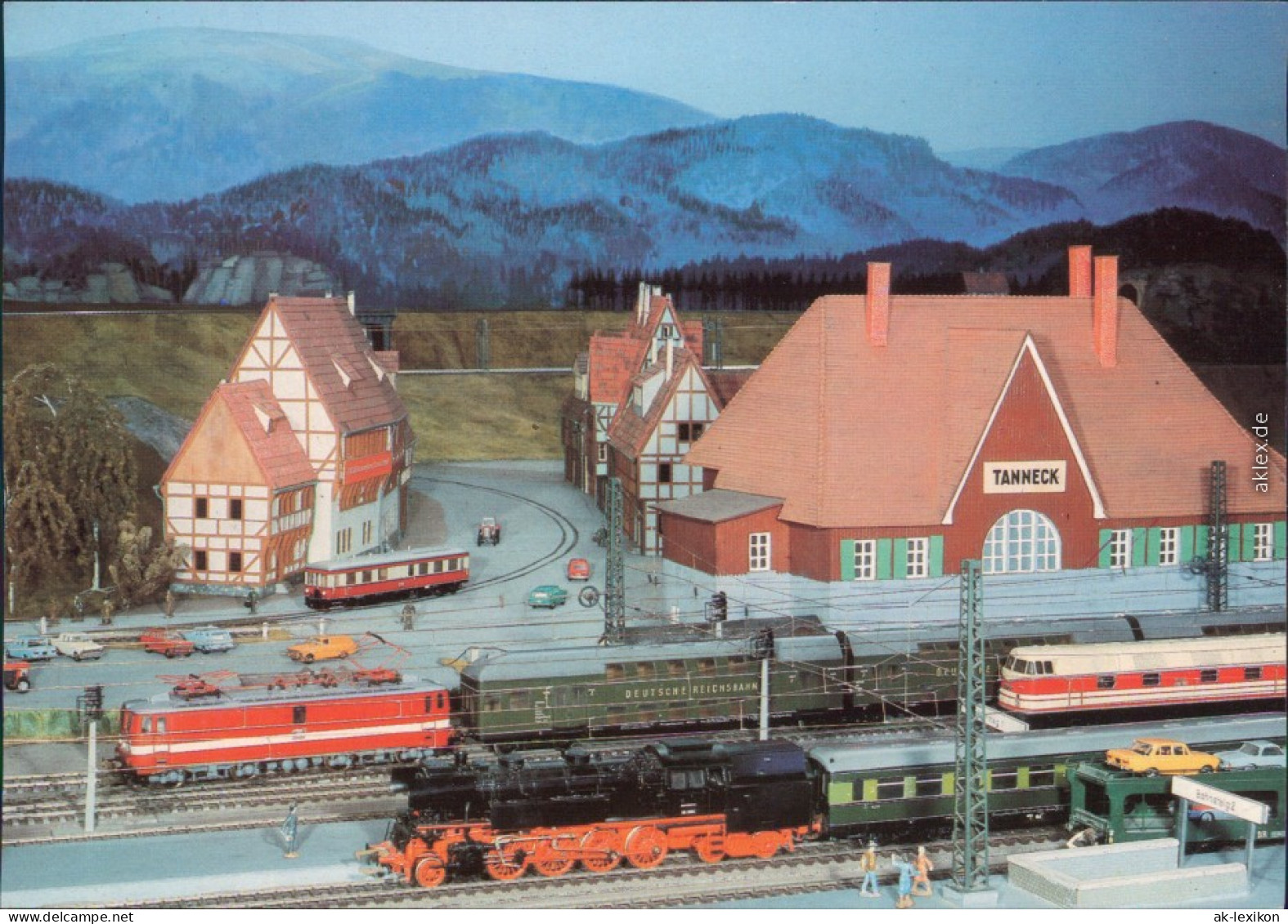 Dampflokmodell Und E-Lokmodell Am Bahnhof Foto Ansichtskarte 1987 - Treni