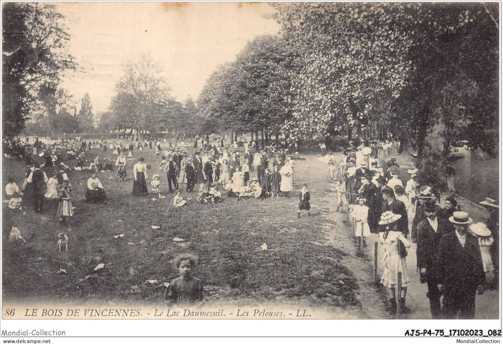 AJSP4-75-0344 - LE BOIS DE VINCENNES - Le Lac Daumesnil - Les Pelouses - Le Anse Della Senna