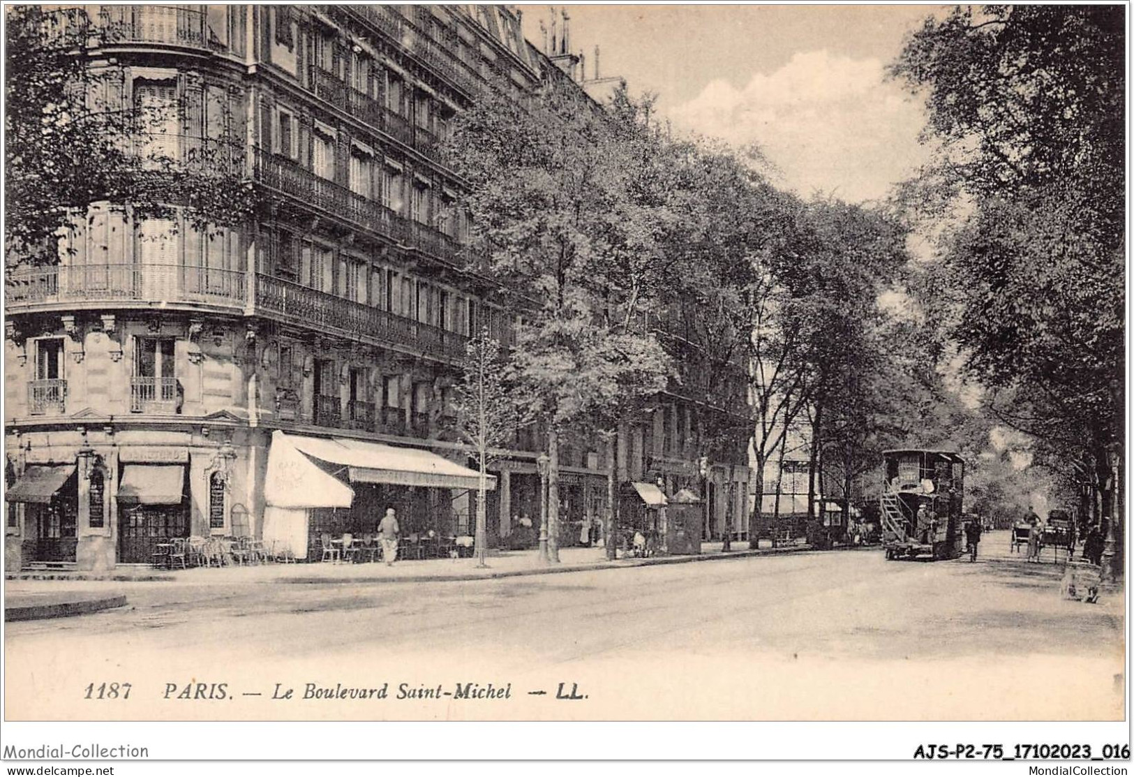 AJSP2-75-0110 - PARIS - Le Boulevard Saint-michel - Squares