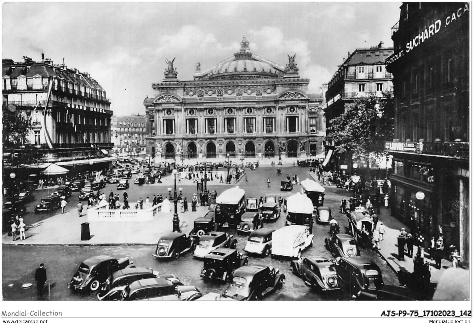 AJSP9-75-0882 - PARIS - La Place De L'opéra - Markten, Pleinen