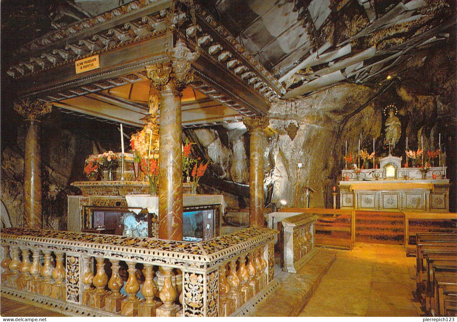 Palerme - Intérieur De La Grotte De Sainte Rosalie - Palermo