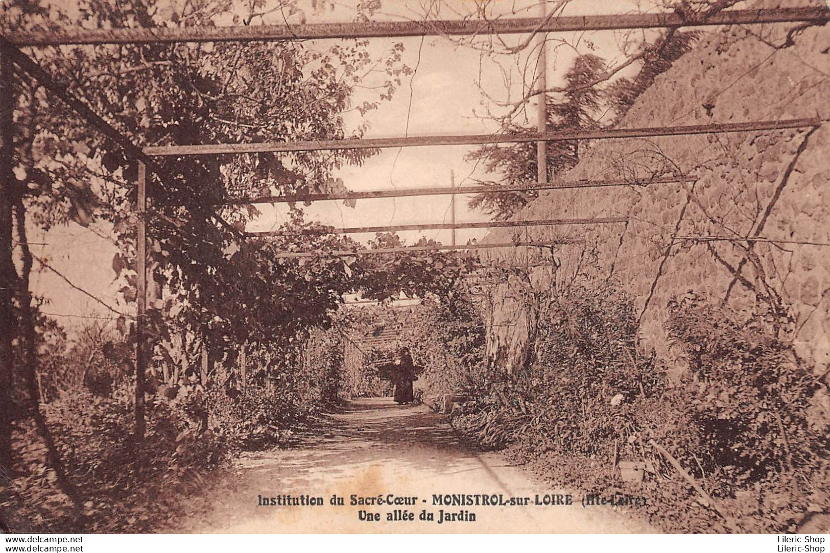 [43 ] Institution Du Sacré Cœur - Monistrol-sur-Loire - Une Allée Du Jardin Cpa ± 1940 - Monistrol Sur Loire