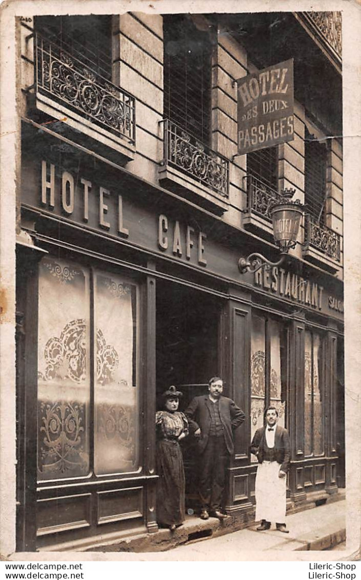 [42]  SAINT-ETIENNE - Carte-Photo "Hôtel Des Deux Passages" 15 Rue Denis Escoffier - Éditeur L. Péjoux ( ͡◕ ͜ʖ ͡◕) ♦ - Saint Etienne