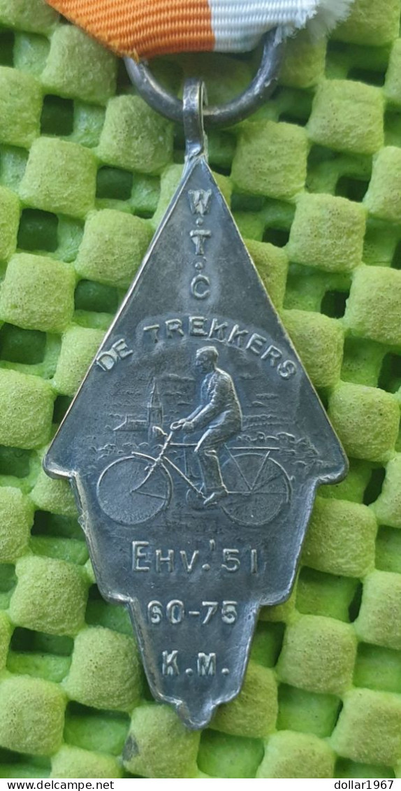 Medaile   :  W.T.C. Trekkers Huizen - 60-75k.m. Ehv. "51 . -  Original Foto  !!  Medallion  Dutch . - Sonstige & Ohne Zuordnung