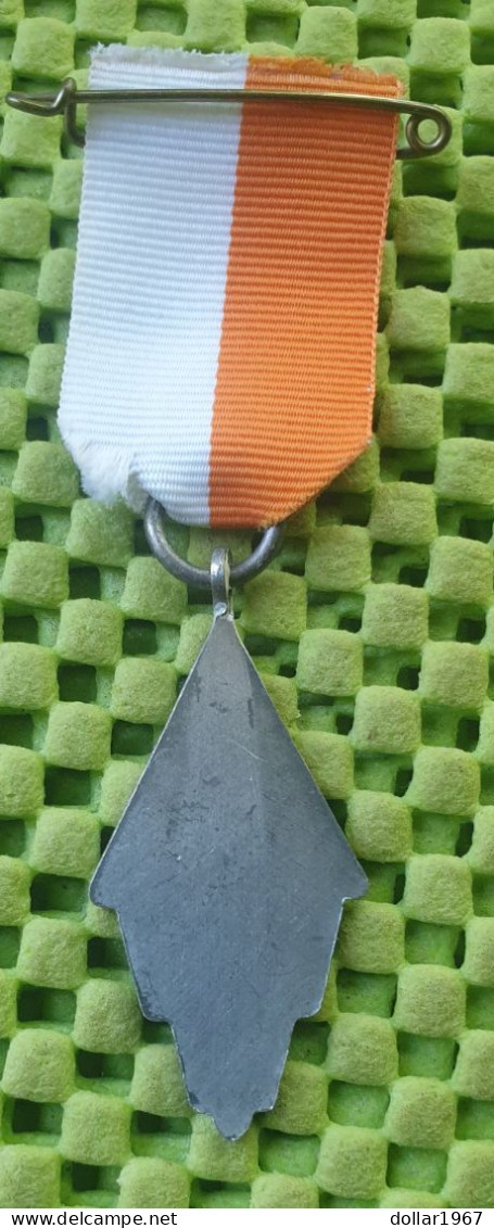 Medaile   :  W.T.C. Trekkers Huizen - 60-75k.m. Ehv. "51 . -  Original Foto  !!  Medallion  Dutch . - Other & Unclassified