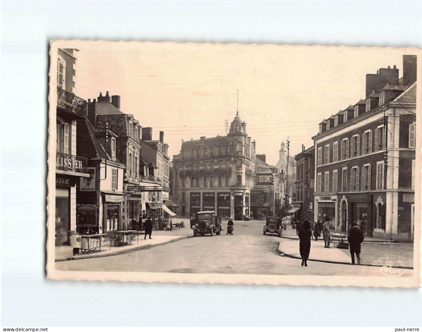 MONTLUCON : Faubourg Saint-Pierre - Très Bon état - Montlucon