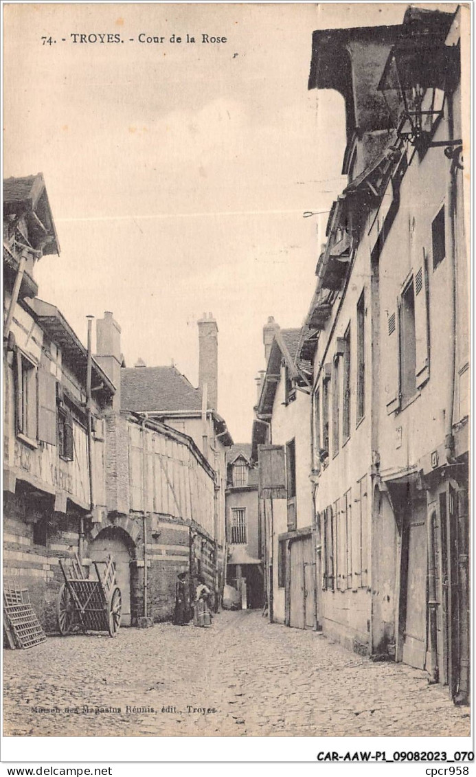 CAR-AAWP1-10-0036 - TROYES - Cour De La Rose - Troyes