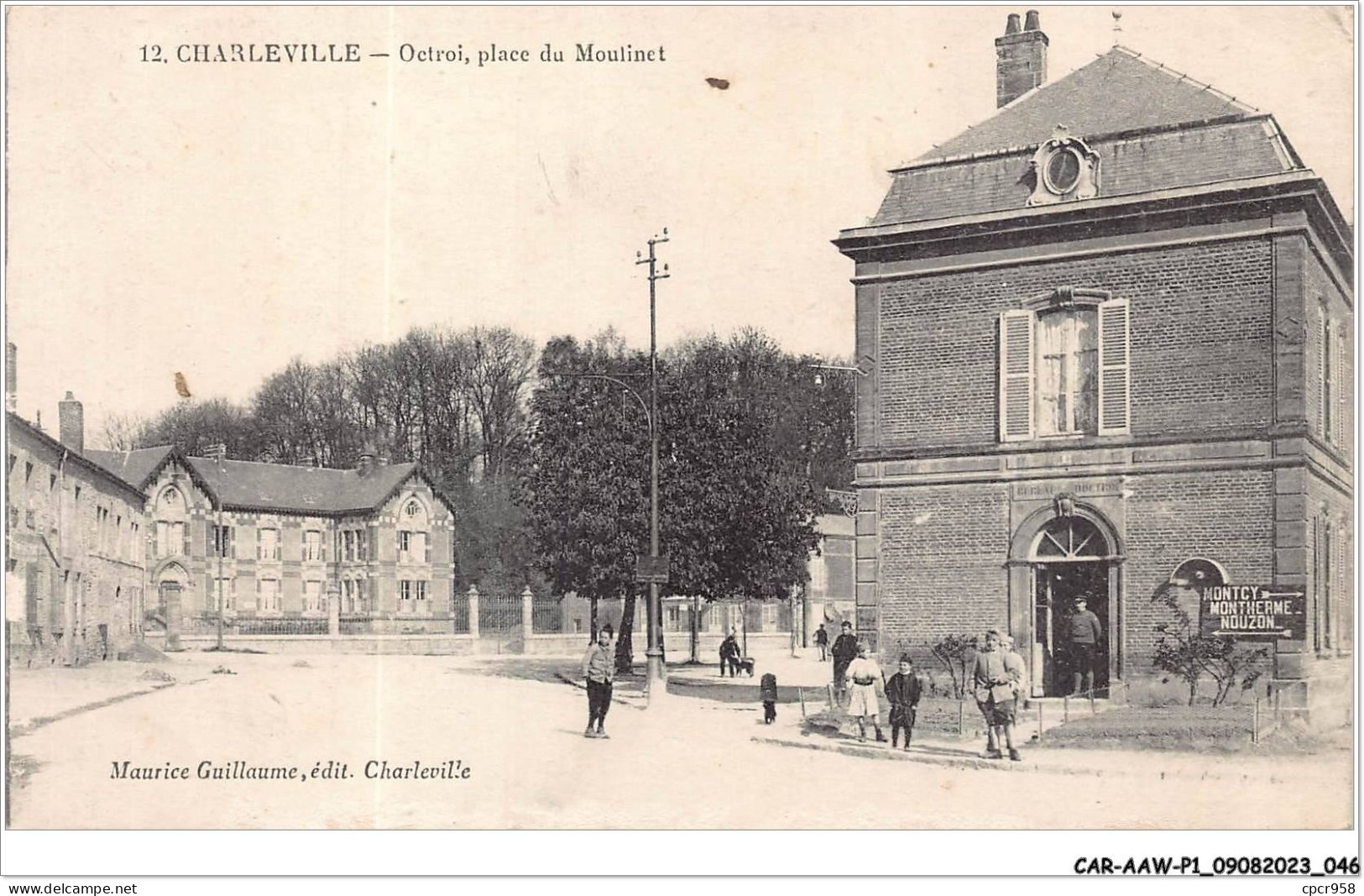 CAR-AAWP1-08-0024 - CHARLEVILLE - Octroi - Place Du Moulinet - Charleville