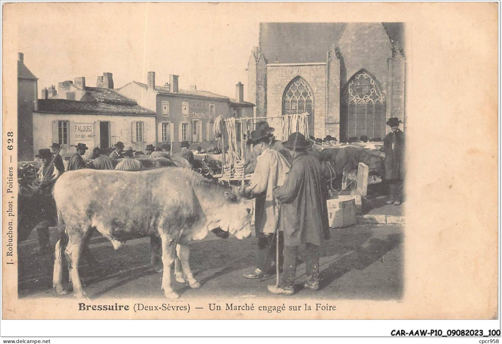 CAR-AAWP10-79-0803 - BRESSUIRE - Un Marché Engagé Sur La Foire - Bressuire