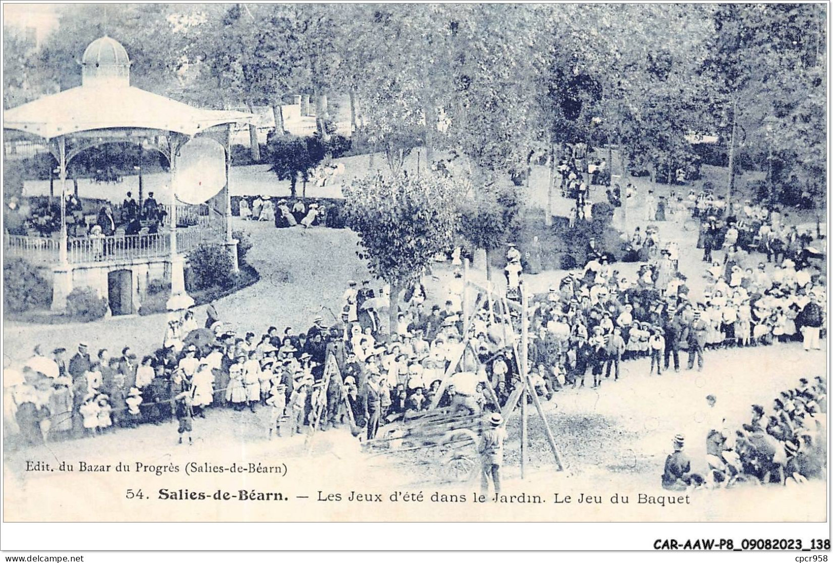 CAR-AAWP8-64-0637 - SALIES-DE-BEARN - Les Jeux D'été Dans Le Jardin - Le Jeu Du Baquet - Salies De Bearn