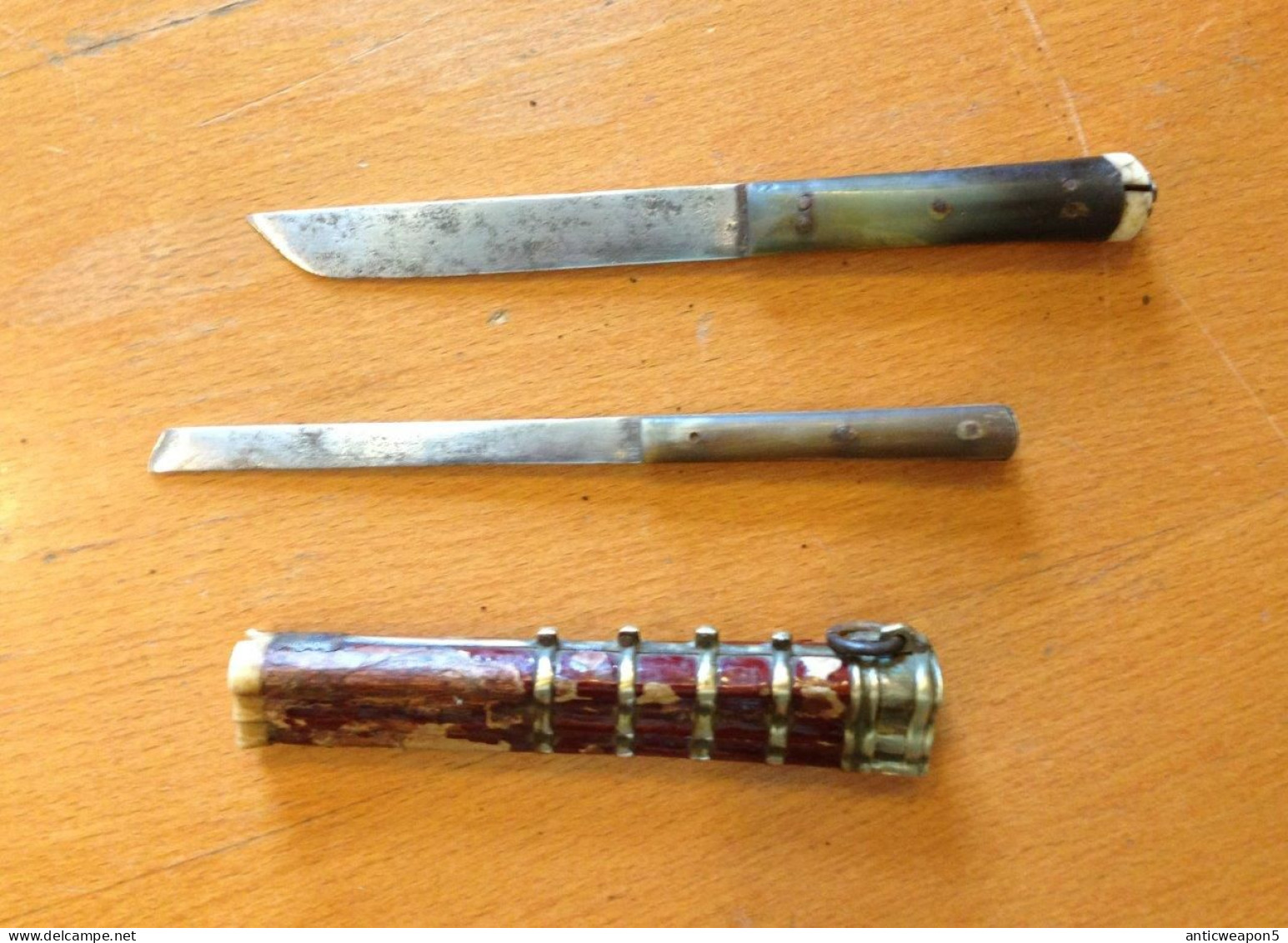 Chine XIX. Deux Couteaux (H103) - Armas Blancas
