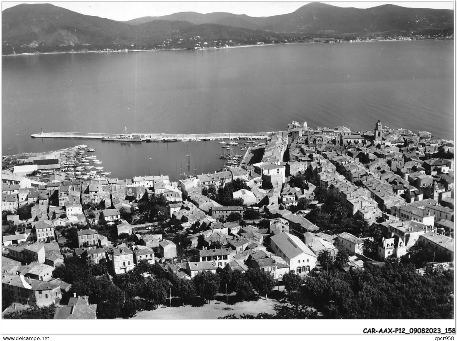 CAR-AAX-P12-83-0947 - ST-TROPEZ - Le Golf Et Le Port - Vue Generale - Saint-Tropez