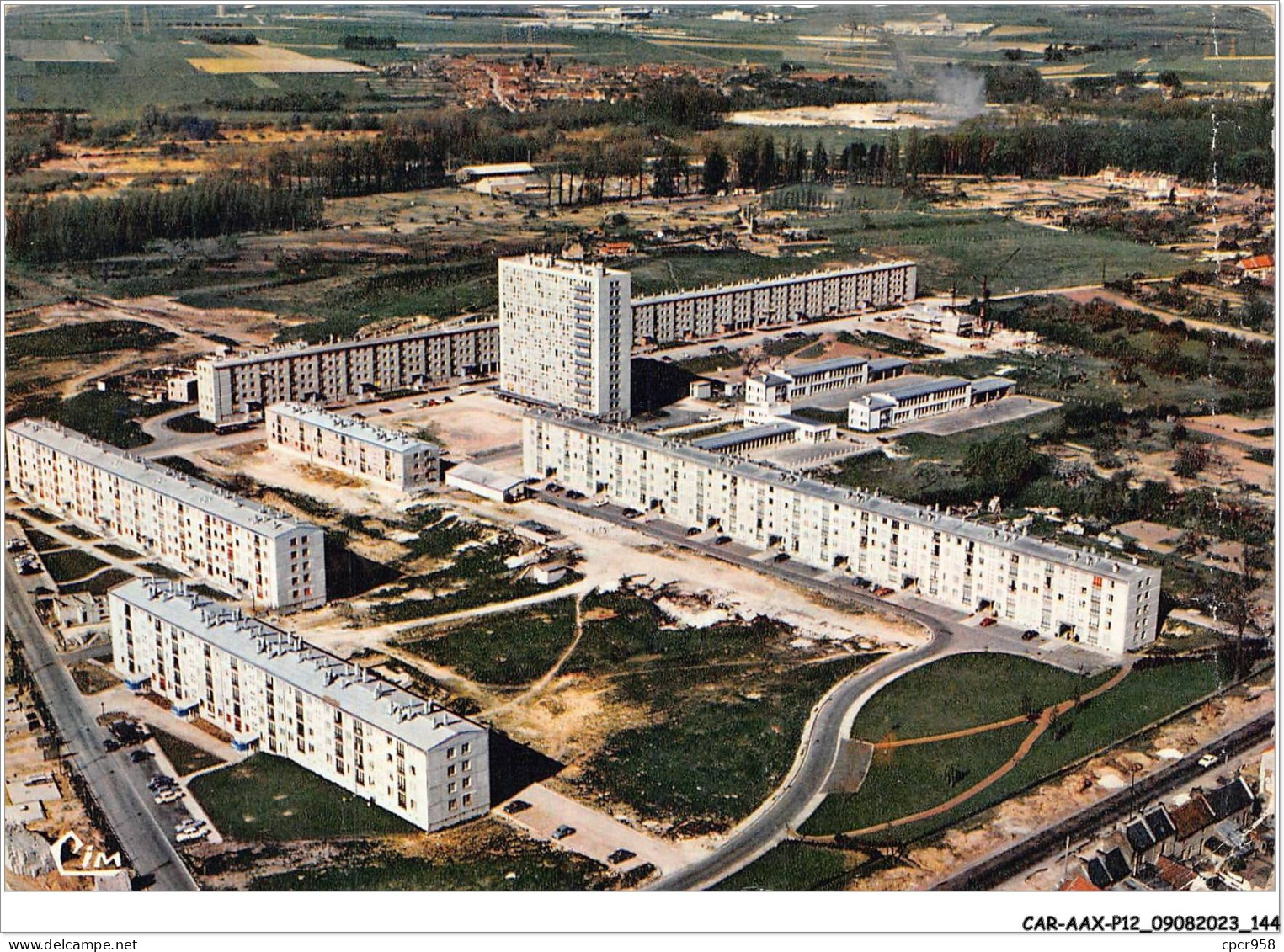 CAR-AAX-P12-80-0940 - AMIENS - Vue Aerienne - Etouvie - Amiens